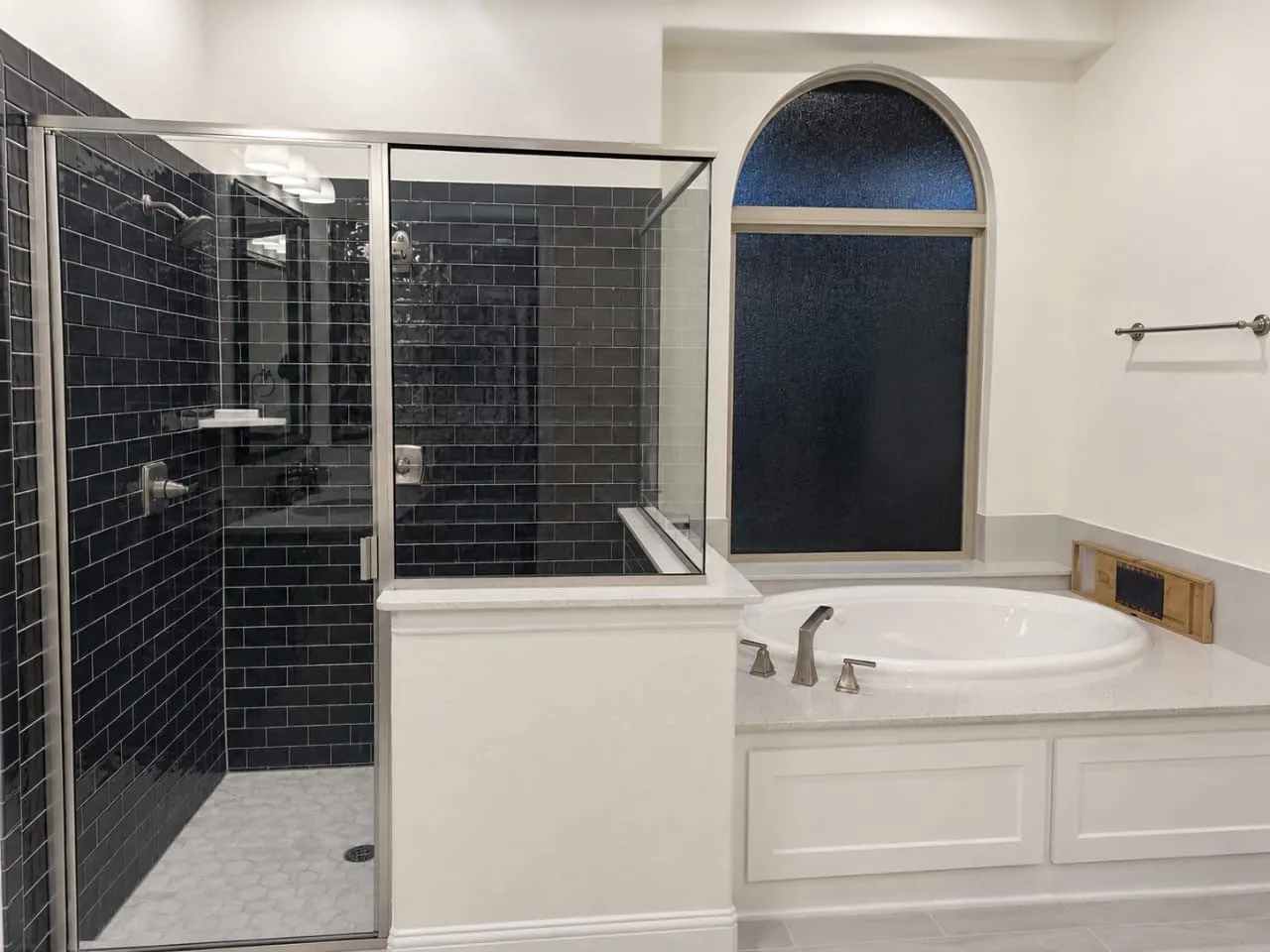 Single Family Residence For Rent in Tarrant County , 4165 Rancho Milagro Drive, Fort Worth, Texas 76179, 5 Bedroom, 5 Bathroom, 3 Garage spaces, 4,705 Sqft, built in 2022, mls#21316087, Real Estate Agent in Fort Worth, Homes For Rent in Tarrant county, Homes For Rent in Fort Worth, Realtor in Fort Worth Texas, Real Estate Brokerage Independent Realty Texas, Luminita Cordes Realtor