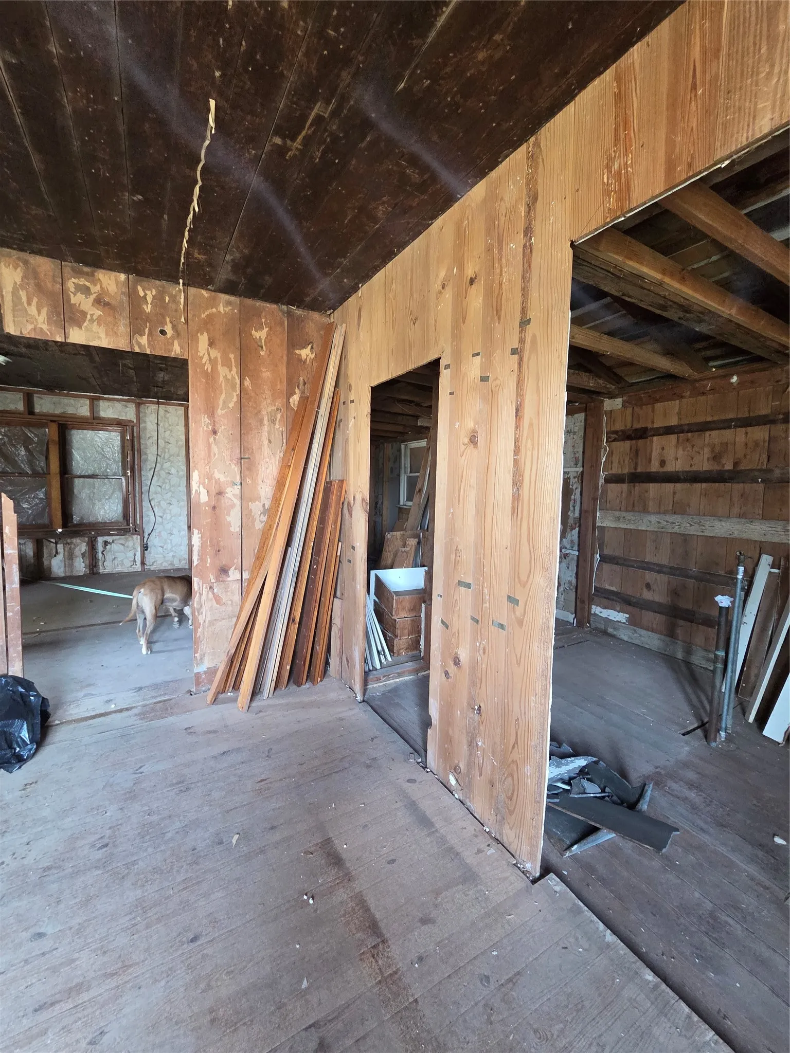 Single Family Residence For Sale in Scurry County , 2304 Avenue I, Snyder, Texas 79549, 2 Bedrooms, 1 Bathroom, Garage spaces, 620 Sqft, built in 1940, Price $20,000, mls#21315946, Real Estate Agent in Snyder, Homes For Sale in Scurry county, Homes For Sale in Snyder, Realtor in Snyder Texas, Real Estate Brokerage Independent Realty Texas, Luminita Cordes Realtor