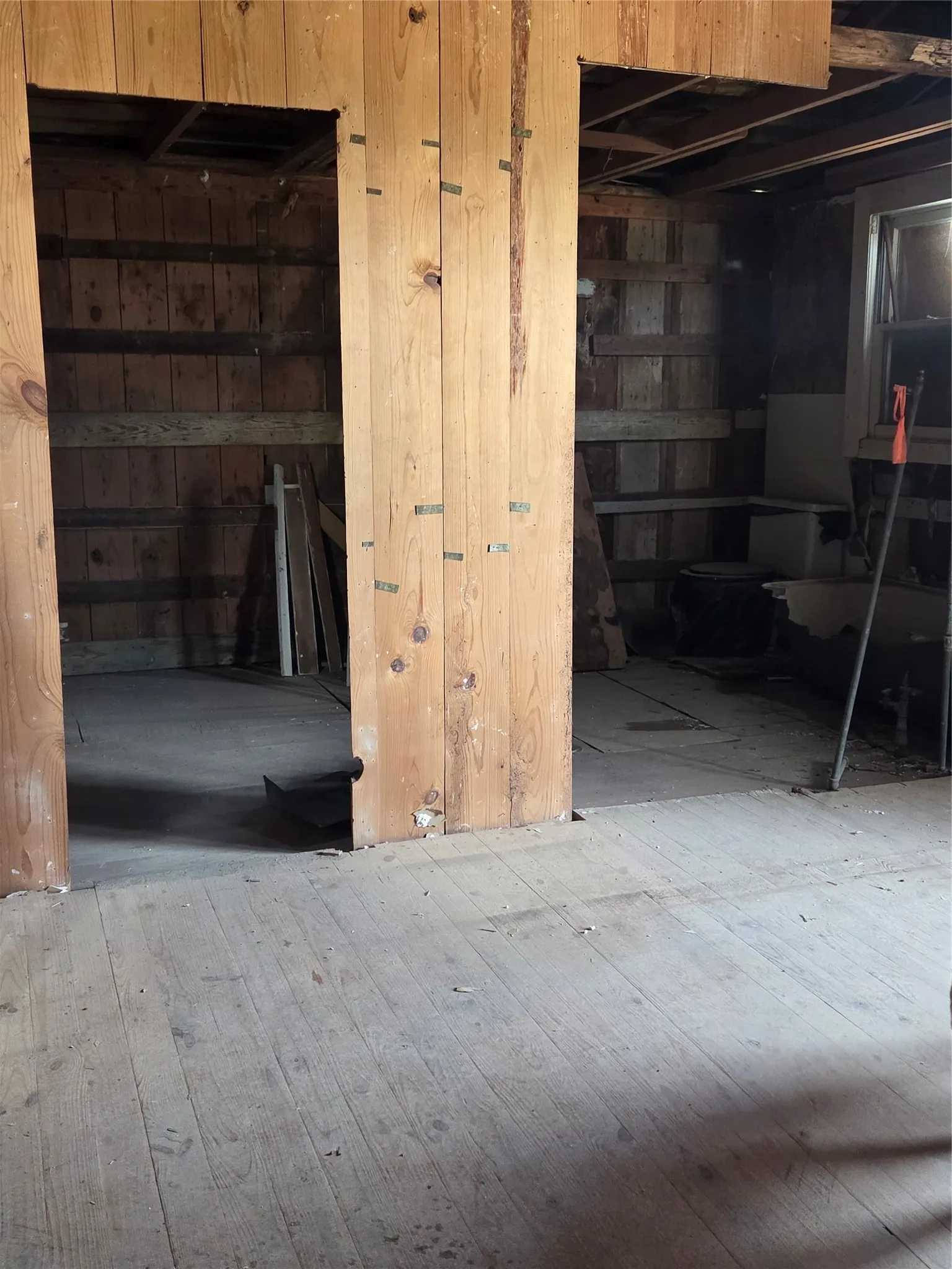 Single Family Residence For Sale in Scurry County , 2304 Avenue I, Snyder, Texas 79549, 2 Bedrooms, 1 Bathroom, Garage spaces, 620 Sqft, built in 1940, Price $20,000, mls#21315946, Real Estate Agent in Snyder, Homes For Sale in Scurry county, Homes For Sale in Snyder, Realtor in Snyder Texas, Real Estate Brokerage Independent Realty Texas, Luminita Cordes Realtor