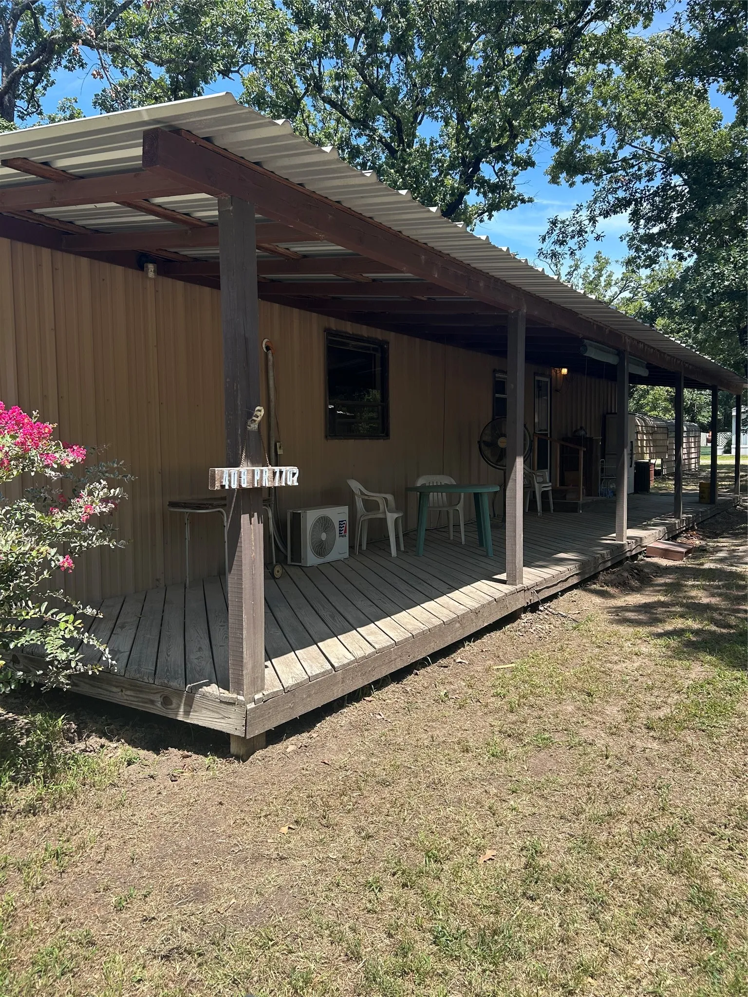 Manufactured Home For Sale in Rains County , 408 Private Road 7702, Emory, Texas 75440, 1 Bedroom, 1 Bathroom, 1 Garage spaces, 746 Sqft, built in 1982, mls#21315676, Real Estate Agent in Emory, Homes For Sale in Rains county, Homes For Sale in Emory, Realtor in Emory Texas, Real Estate Brokerage Independent Realty Texas, Luminita Cordes Realtor