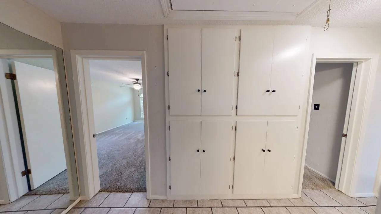 Single Family Residence For Sale in Mc Culloch County , 115 Parkview, Brady, Texas 76825, 3 Bedroom, 3 Bathroom, 2 Garage spaces, 1,872 Sqft, built in 1973, mls#21316070, Real Estate Agent in Brady, Homes For Sale in Mc Culloch county, Homes For Sale in Brady, Realtor in Brady Texas, Real Estate Brokerage Independent Realty Texas, Luminita Cordes Realtor