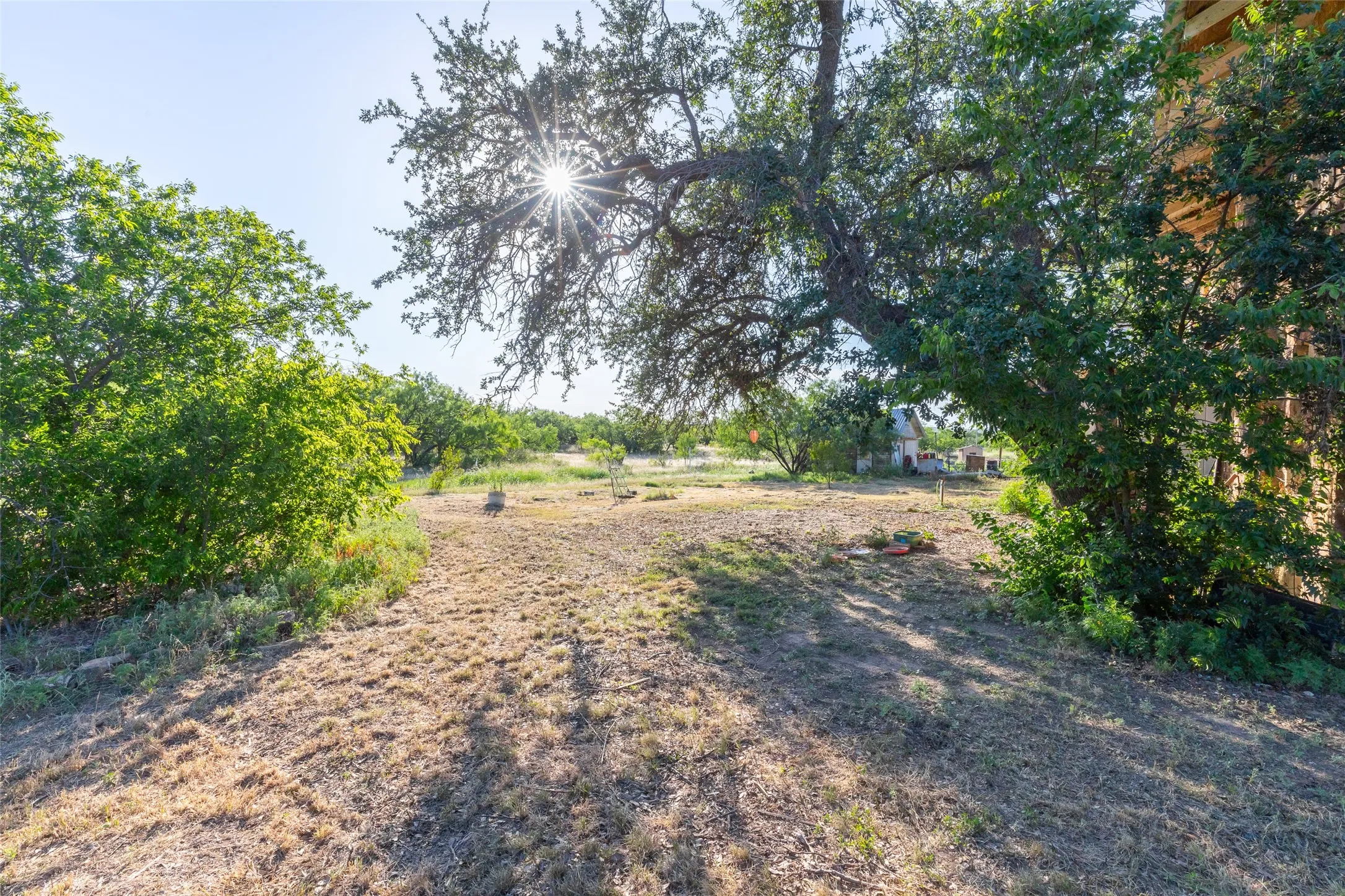Single Family Residence For Sale in Shackelford County , 640 Ground Street, Moran, Texas 76464, 4 Bedroom, 2 Bathroom, Garage spaces, 2,002 Sqft, built in 1925, mls#21316089, Real Estate Agent in Moran, Homes For Sale in Shackelford county, Homes For Sale in Moran, Realtor in Moran Texas, Real Estate Brokerage Independent Realty Texas, Luminita Cordes Realtor
