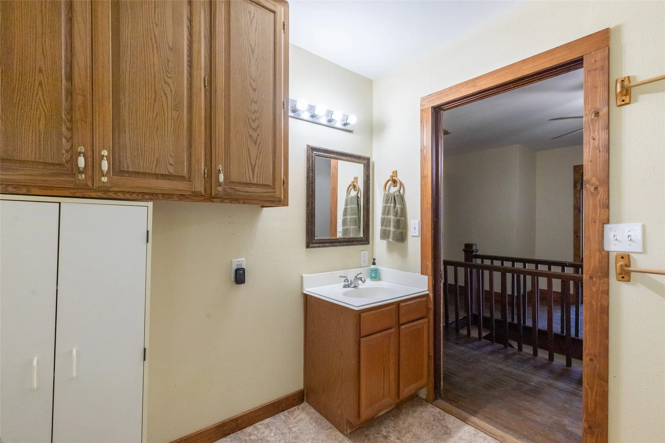 Single Family Residence For Sale in Shackelford County , 640 Ground Street, Moran, Texas 76464, 4 Bedroom, 2 Bathroom, Garage spaces, 2,002 Sqft, built in 1925, mls#21316089, Real Estate Agent in Moran, Homes For Sale in Shackelford county, Homes For Sale in Moran, Realtor in Moran Texas, Real Estate Brokerage Independent Realty Texas, Luminita Cordes Realtor