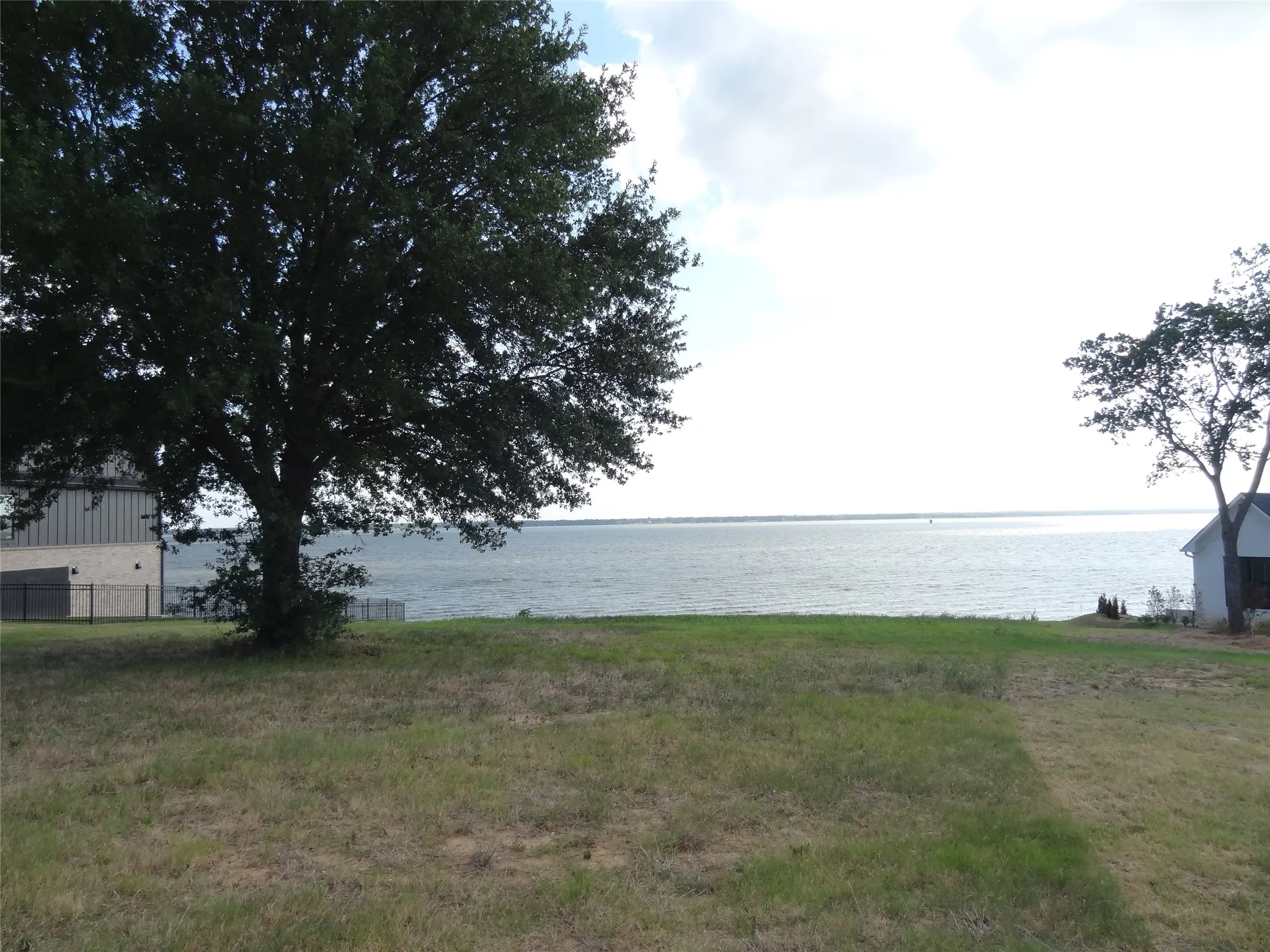 Improved Land For Sale in Kaufman County , 1548 Shoreline Drive, Mabank, Texas 75143, 0, 0, Garage spaces, 0 Sqft, built in 0, mls#21316119, Real Estate Agent in Mabank, Homes For Sale in Kaufman county, Homes For Sale in Mabank, Realtor in Mabank Texas, Real Estate Brokerage Independent Realty Texas, Luminita Cordes Realtor
