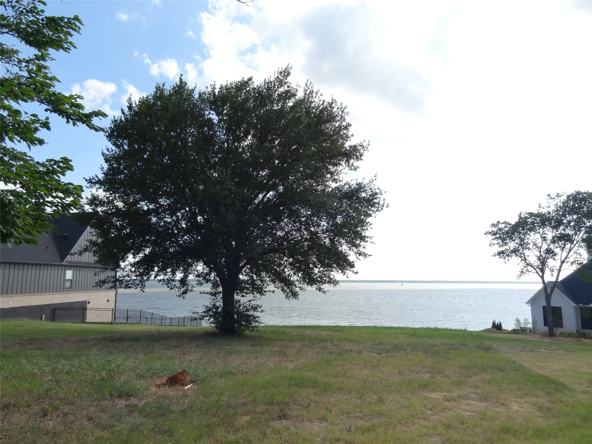 Improved Land For Sale in Kaufman County , 1548 Shoreline Drive, Mabank, Texas 75143, 0, 0, Garage spaces, 0 Sqft, built in 0, mls#21316119, Real Estate Agent in Mabank, Homes For Sale in Kaufman county, Homes For Sale in Mabank, Realtor in Mabank Texas, Real Estate Brokerage Independent Realty Texas, Luminita Cordes Realtor