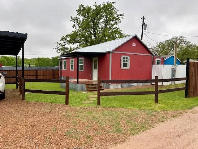 Single Family Residence For Rent in Denton County , 5280 Atwell Lane B, Denton, Texas 76208, 1 Bedroom, 1 Bathroom, Garage spaces, 800 Sqft, built in 2025, mls#21316121, Real Estate Agent in Denton, Homes For Rent in Denton county, Homes For Rent in Denton, Realtor in Denton Texas, Real Estate Brokerage Independent Realty Texas, Luminita Cordes Realtor