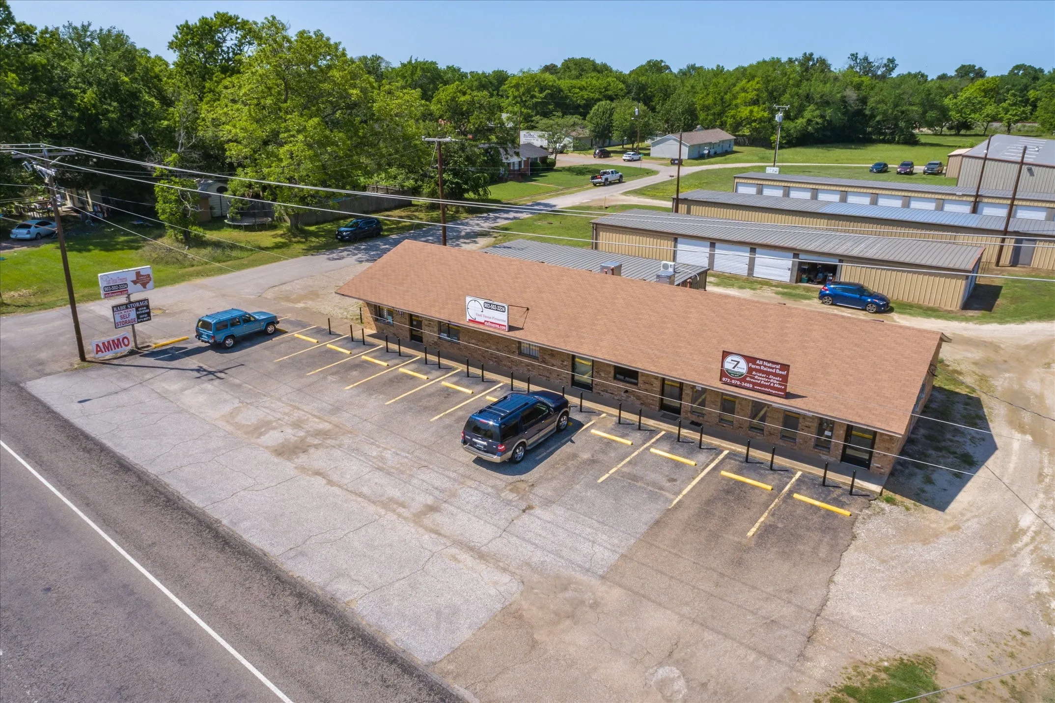 Retail For Rent in Van Zandt County , 701 Pine D, Edgewood, Texas 75117, 0, 0, Garage spaces, 0 Sqft, built in 1978, Price $1,450, mls#21316126, Real Estate Agent in Edgewood, Homes For Rent in Van Zandt county, Homes For Rent in Edgewood, Realtor in Edgewood Texas, Real Estate Brokerage Independent Realty Texas, Luminita Cordes Realtor