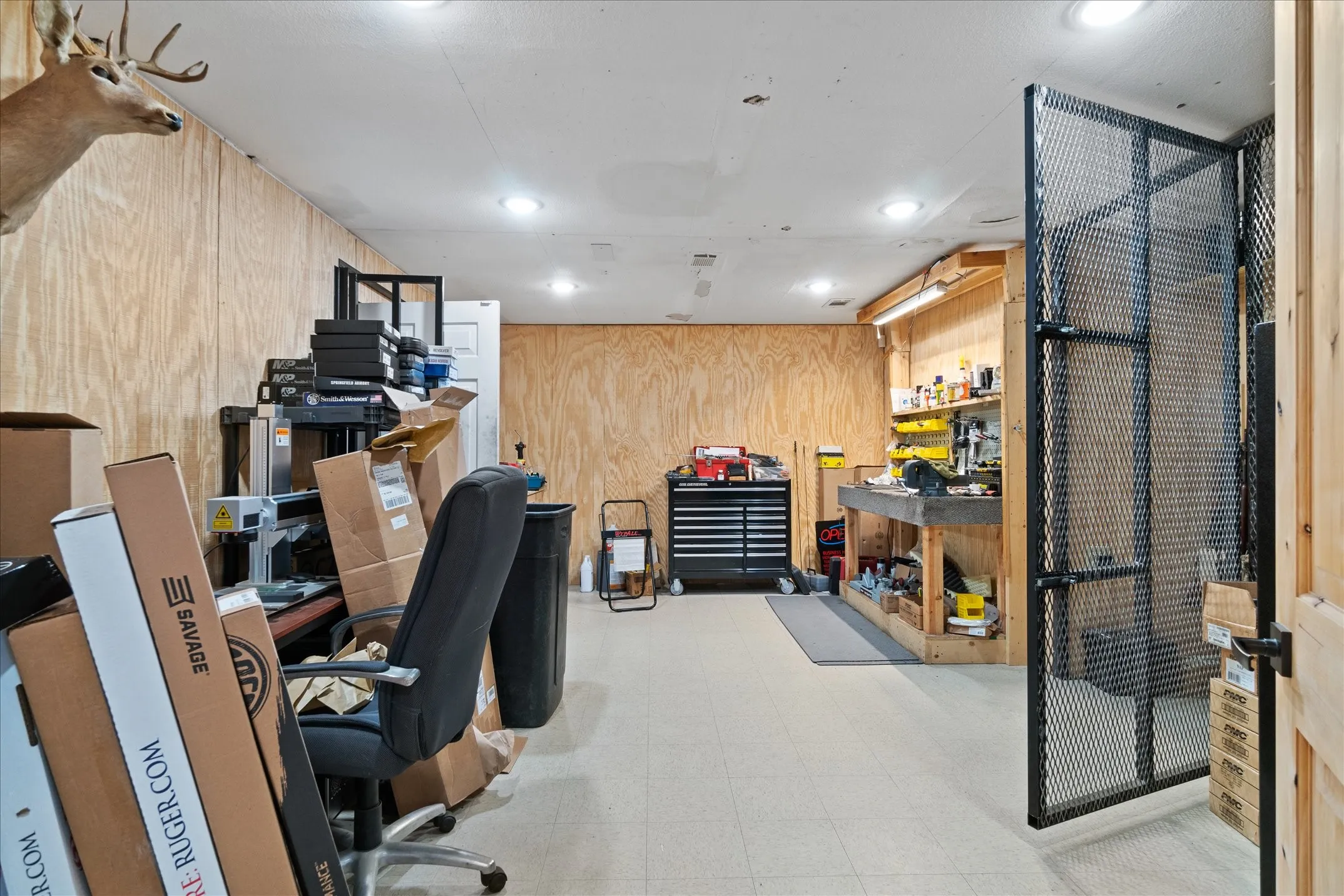 Retail For Rent in Van Zandt County , 701 Pine D, Edgewood, Texas 75117, 0, 0, Garage spaces, 0 Sqft, built in 1978, Price $1,450, mls#21316126, Real Estate Agent in Edgewood, Homes For Rent in Van Zandt county, Homes For Rent in Edgewood, Realtor in Edgewood Texas, Real Estate Brokerage Independent Realty Texas, Luminita Cordes Realtor