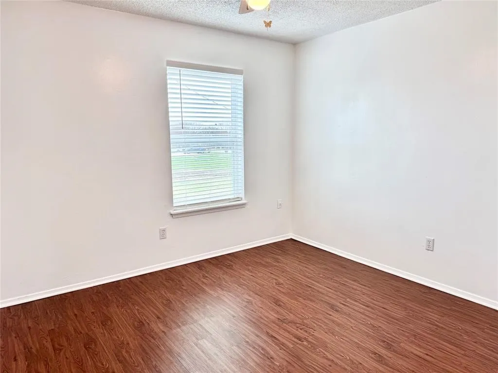 Quadruplex For Rent in Johnson County , 441 SW Thomas Street D, Burleson, Texas 76028, 2 Bedroom, 2 Bathroom, Garage spaces, 1,100 Sqft, built in 1979, mls#21290778, Real Estate Agent in Burleson, Homes For Rent in Johnson county, Homes For Rent in Burleson, Realtor in Burleson Texas, Real Estate Brokerage Independent Realty Texas, Luminita Cordes Realtor