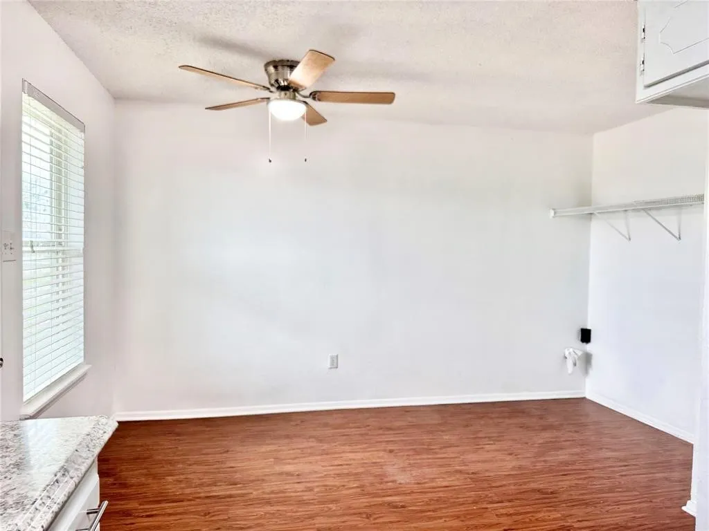 Quadruplex For Rent in Johnson County , 441 SW Thomas Street D, Burleson, Texas 76028, 2 Bedroom, 2 Bathroom, Garage spaces, 1,100 Sqft, built in 1979, mls#21290778, Real Estate Agent in Burleson, Homes For Rent in Johnson county, Homes For Rent in Burleson, Realtor in Burleson Texas, Real Estate Brokerage Independent Realty Texas, Luminita Cordes Realtor