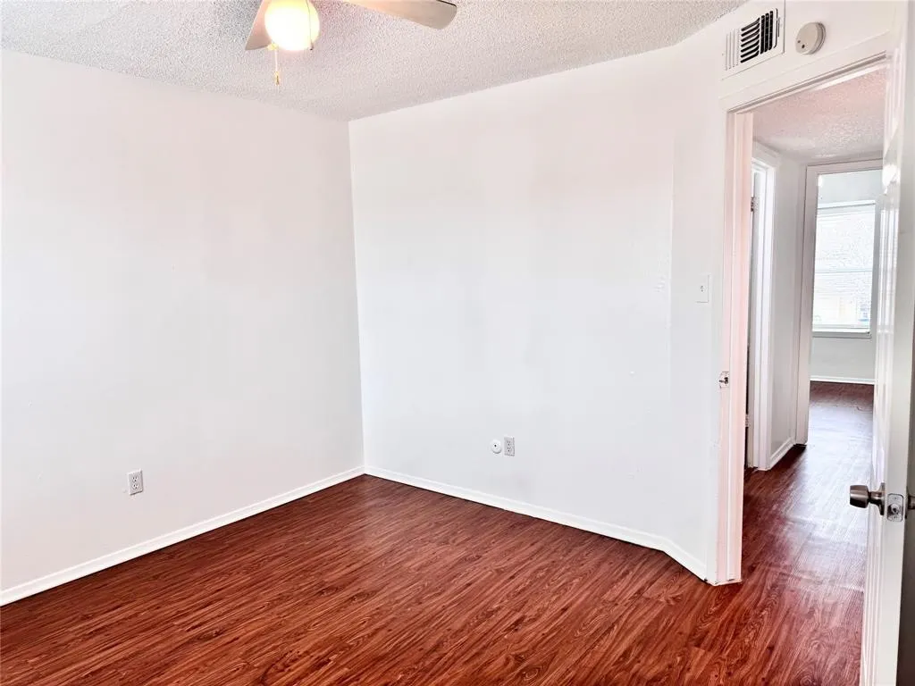 Quadruplex For Rent in Johnson County , 441 SW Thomas Street D, Burleson, Texas 76028, 2 Bedroom, 2 Bathroom, Garage spaces, 1,100 Sqft, built in 1979, mls#21290778, Real Estate Agent in Burleson, Homes For Rent in Johnson county, Homes For Rent in Burleson, Realtor in Burleson Texas, Real Estate Brokerage Independent Realty Texas, Luminita Cordes Realtor