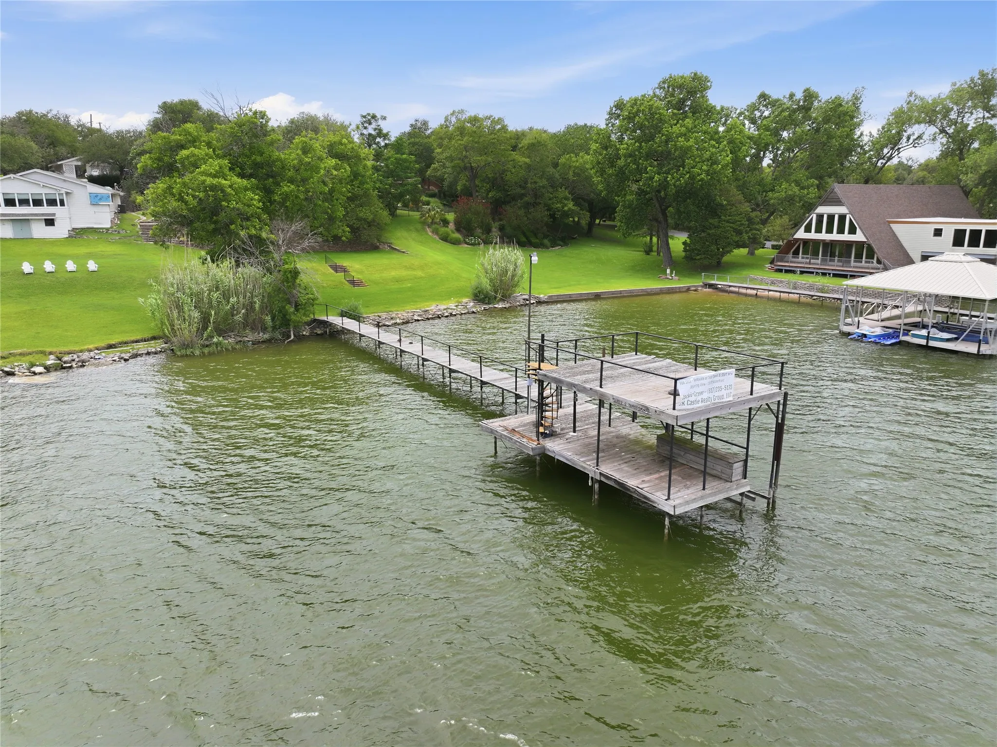 Single Family Residence For Sale in Tarrant County , 8960 Dickson Road, Fort Worth, Texas 76179, 4 Bedroom, 4 Bathroom, 2 Garage spaces, 4,124 Sqft, built in 1978, mls#21293746, Real Estate Agent in Fort Worth, Homes For Sale in Tarrant county, Homes For Sale in Fort Worth, Realtor in Fort Worth Texas, Real Estate Brokerage Independent Realty Texas, Luminita Cordes Realtor