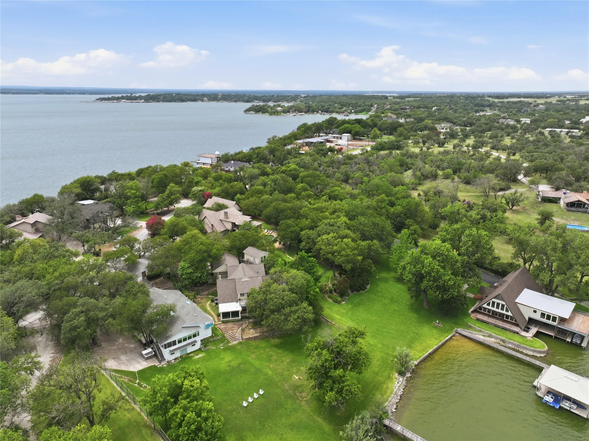 Single Family Residence For Sale in Tarrant County , 8960 Dickson Road, Fort Worth, Texas 76179, 4 Bedroom, 4 Bathroom, 2 Garage spaces, 4,124 Sqft, built in 1978, mls#21293746, Real Estate Agent in Fort Worth, Homes For Sale in Tarrant county, Homes For Sale in Fort Worth, Realtor in Fort Worth Texas, Real Estate Brokerage Independent Realty Texas, Luminita Cordes Realtor