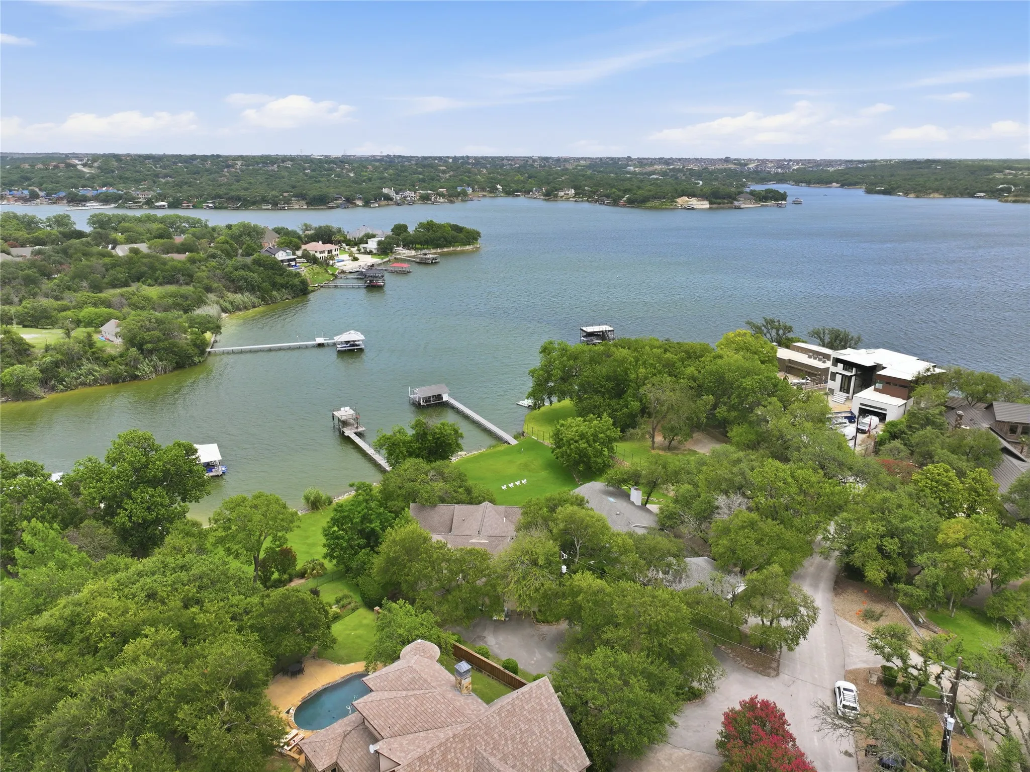 Single Family Residence For Sale in Tarrant County , 8960 Dickson Road, Fort Worth, Texas 76179, 4 Bedroom, 4 Bathroom, 2 Garage spaces, 4,124 Sqft, built in 1978, mls#21293746, Real Estate Agent in Fort Worth, Homes For Sale in Tarrant county, Homes For Sale in Fort Worth, Realtor in Fort Worth Texas, Real Estate Brokerage Independent Realty Texas, Luminita Cordes Realtor