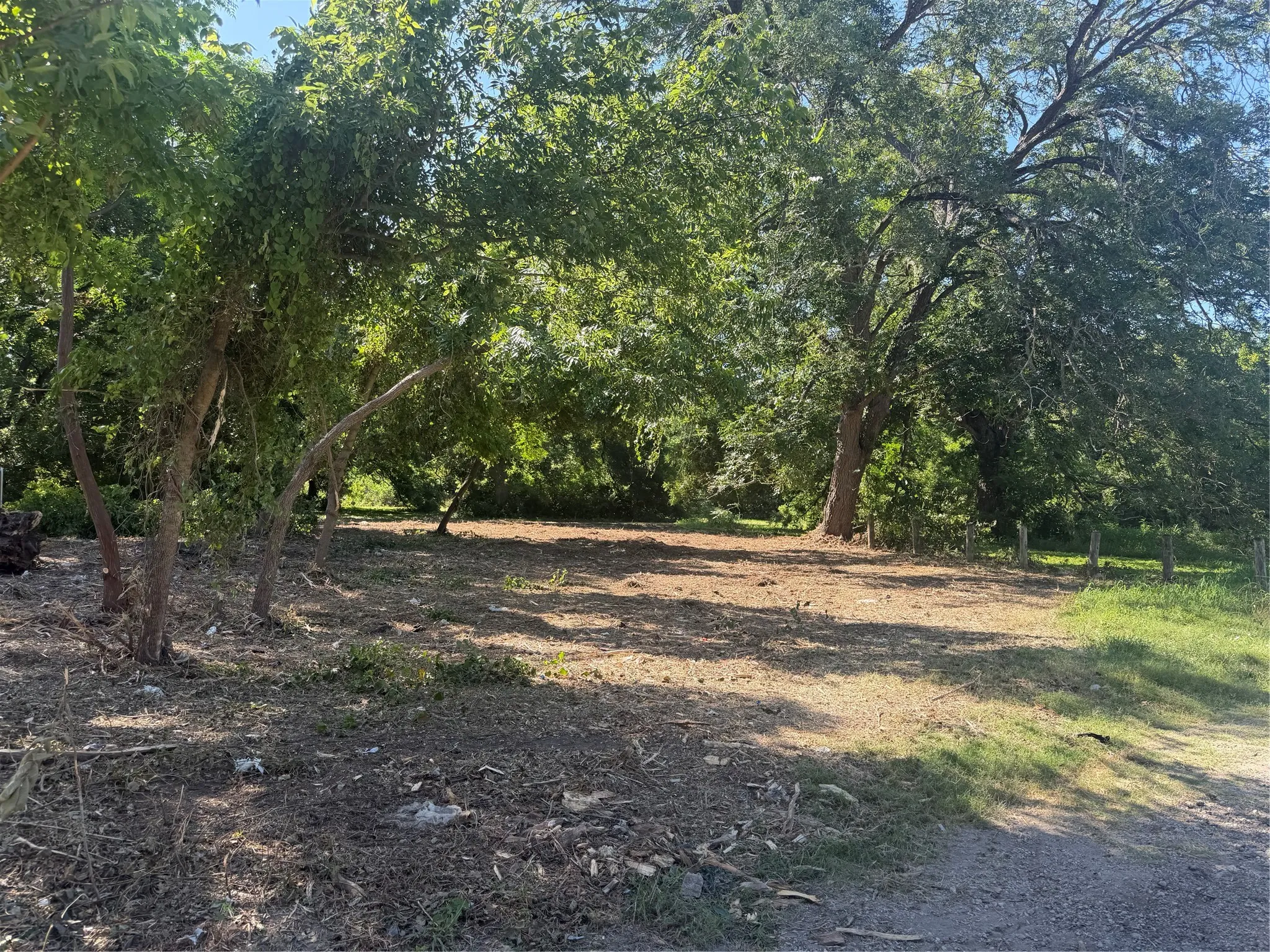 Unimproved Land For Sale in Ellis County , 0 Will Street, Waxahachie, Texas 75165, 0, 0, Garage spaces, 0 Sqft, built in 0, mls#21316110, Real Estate Agent in Waxahachie, Homes For Sale in Ellis county, Homes For Sale in Waxahachie, Realtor in Waxahachie Texas, Real Estate Brokerage Independent Realty Texas, Luminita Cordes Realtor