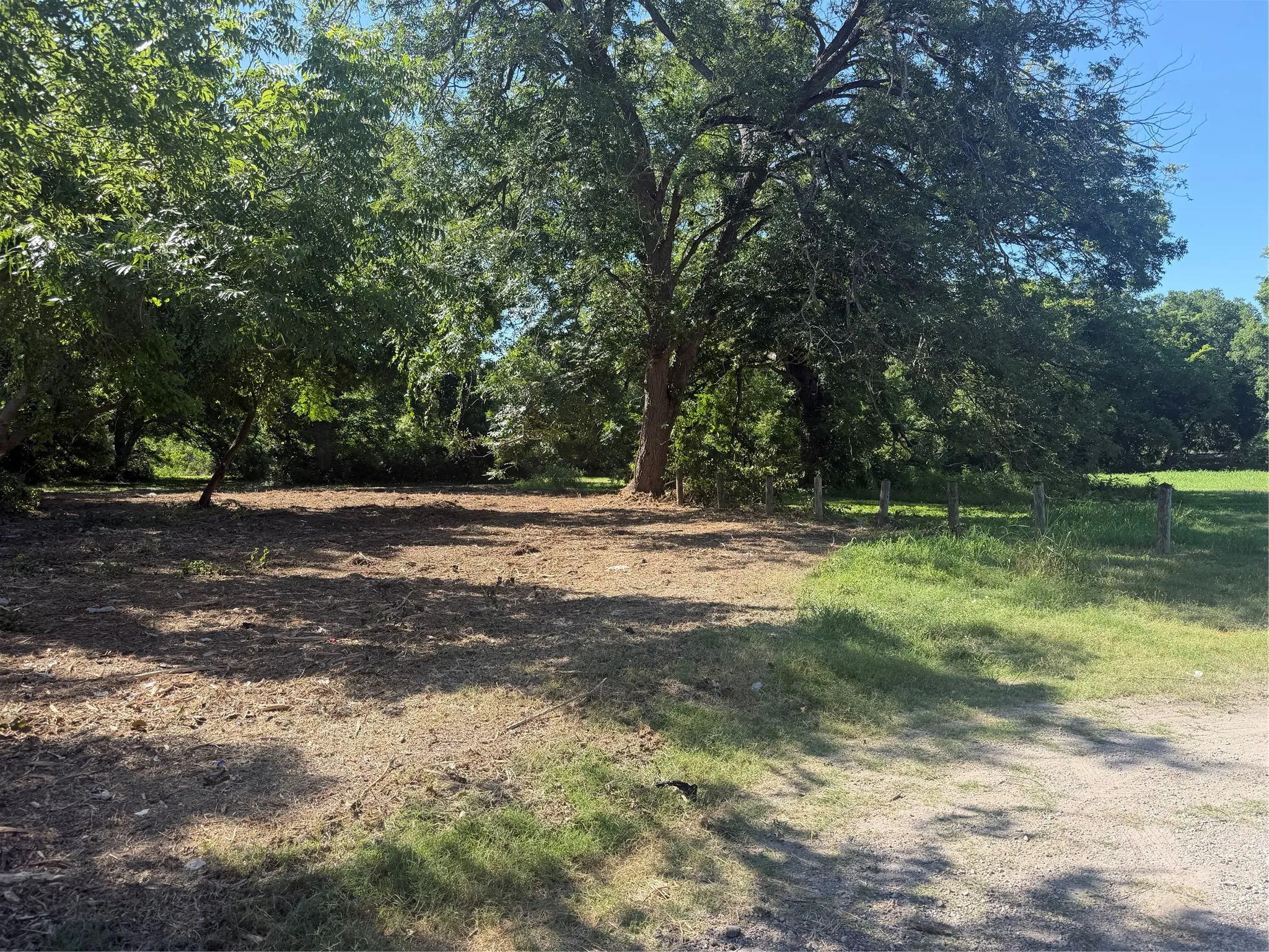 Unimproved Land For Sale in Ellis County , 0 Will Street, Waxahachie, Texas 75165, 0, 0, Garage spaces, 0 Sqft, built in 0, mls#21316110, Real Estate Agent in Waxahachie, Homes For Sale in Ellis county, Homes For Sale in Waxahachie, Realtor in Waxahachie Texas, Real Estate Brokerage Independent Realty Texas, Luminita Cordes Realtor