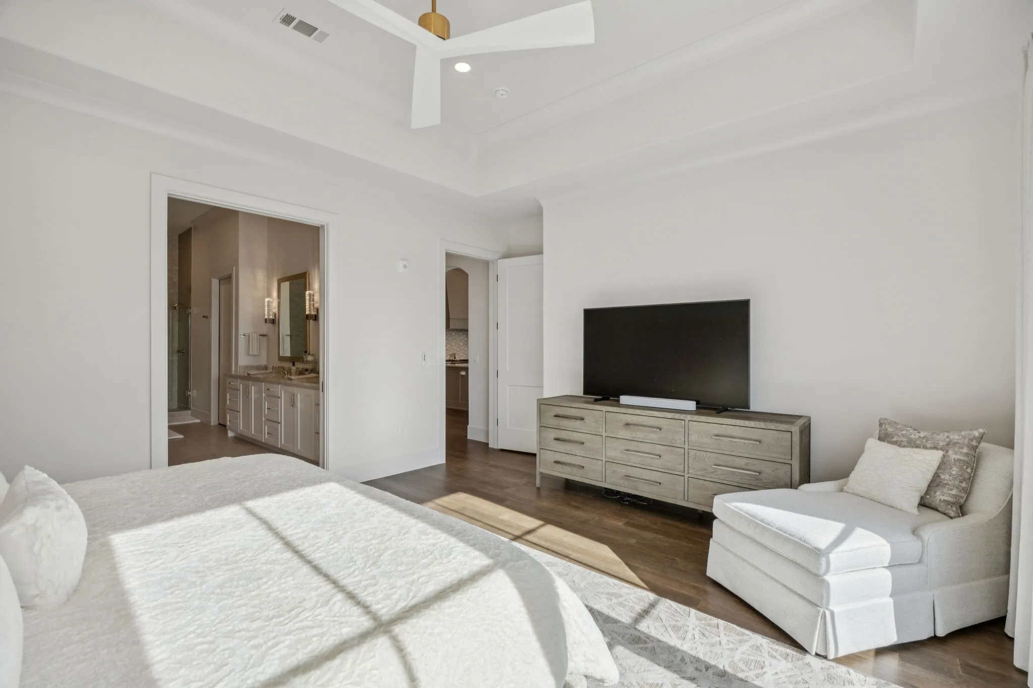 Condominium For Sale in Collin County , 6801 Corporate Drive B16, Plano, Texas 75024, 2 Bedroom, 3 Bathroom, 2 Garage spaces, 2,468 Sqft, built in 2023, mls#21145951, Real Estate Agent in Plano, Homes For Sale in Collin county, Homes For Sale in Plano, Realtor in Plano Texas, Real Estate Brokerage Independent Realty Texas, Luminita Cordes Realtor