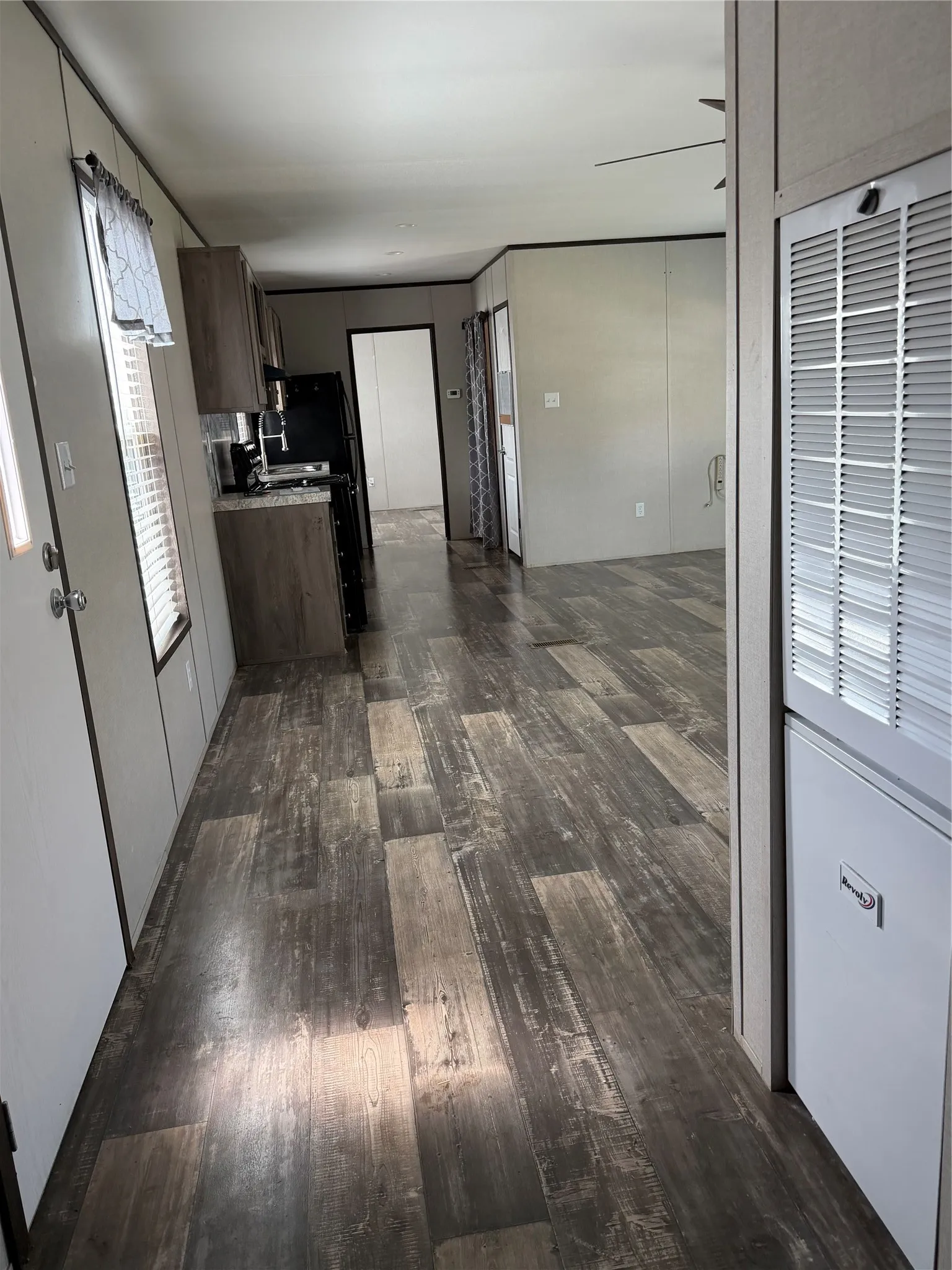 Mobile Home For Sale in Grayson County , 115 Collins, Knollwood, Texas 75092, 2 Bedroom, 2 Bathroom, Garage spaces, 960 Sqft, built in 2023, mls#21314396, Real Estate Agent in Knollwood, Homes For Sale in Grayson county, Homes For Sale in Knollwood, Realtor in Knollwood Texas, Real Estate Brokerage Independent Realty Texas, Luminita Cordes Realtor