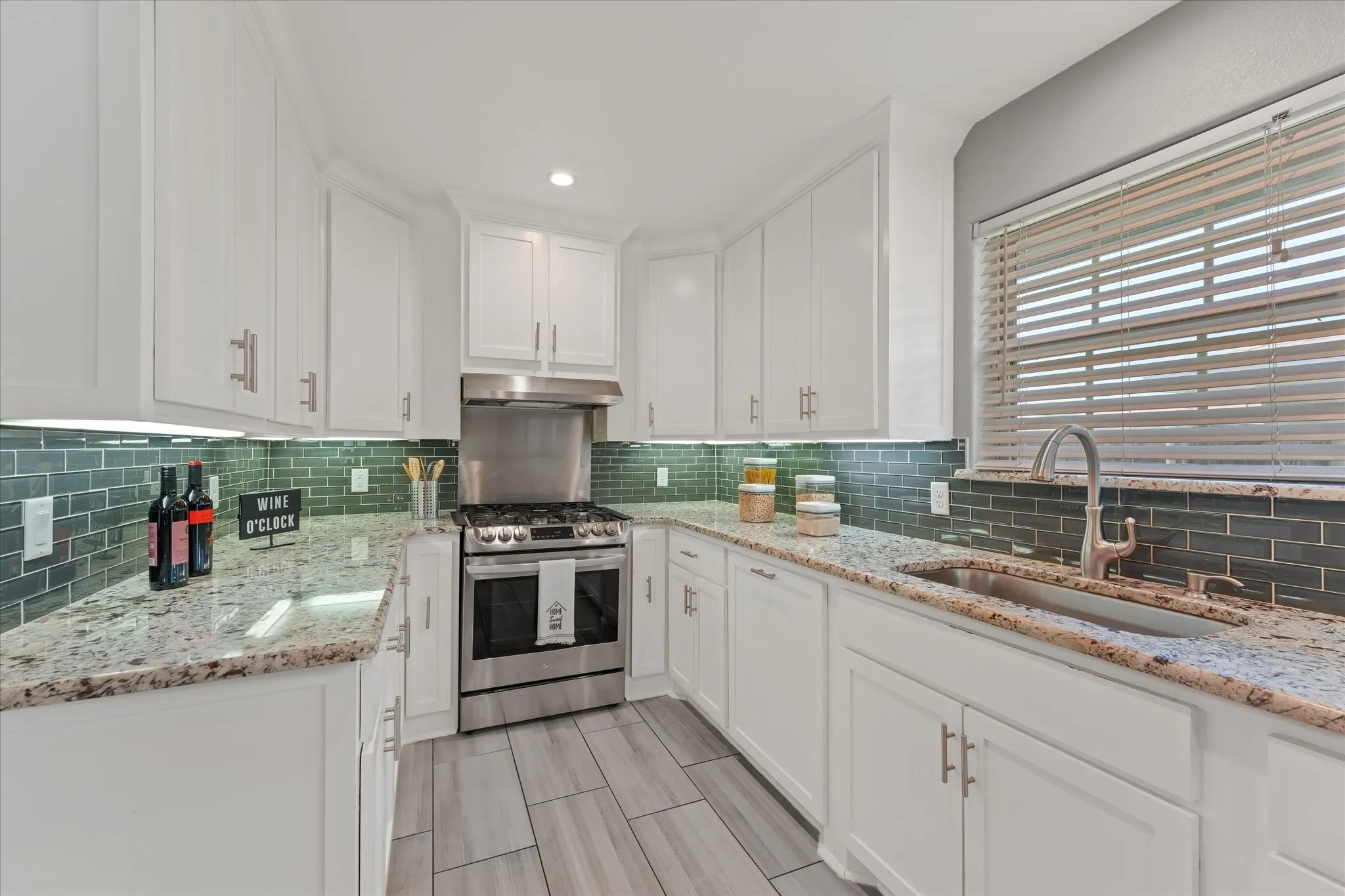 Single Family Residence For Rent in Dallas County , 5429 Enderly Place, Dallas, Texas 75227, 3 Bedroom, 2 Bathroom, 2 Garage spaces, 1,938 Sqft, built in 1971, mls#21316189, Real Estate Agent in Dallas, Homes For Rent in Dallas county, Homes For Rent in Dallas, Realtor in Dallas Texas, Real Estate Brokerage Independent Realty Texas, Luminita Cordes Realtor