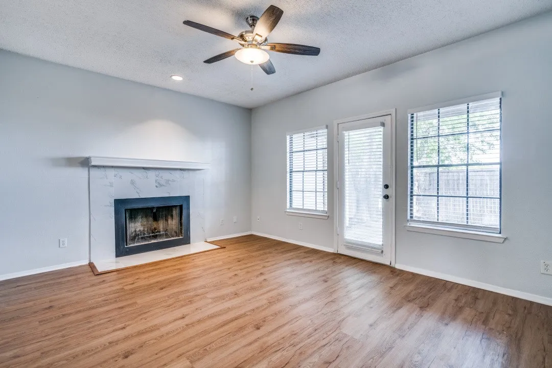 Condominium For Rent in Dallas County , 3635 Garden Brook Drive 10100, Farmers Branch, Texas 75234, 2 Bedroom, 3 Bathroom, Garage spaces, 1,304 Sqft, built in 1983, mls#21316066, Real Estate Agent in Farmers Branch, Homes For Rent in Dallas county, Homes For Rent in Farmers Branch, Realtor in Farmers Branch Texas, Real Estate Brokerage Independent Realty Texas, Luminita Cordes Realtor