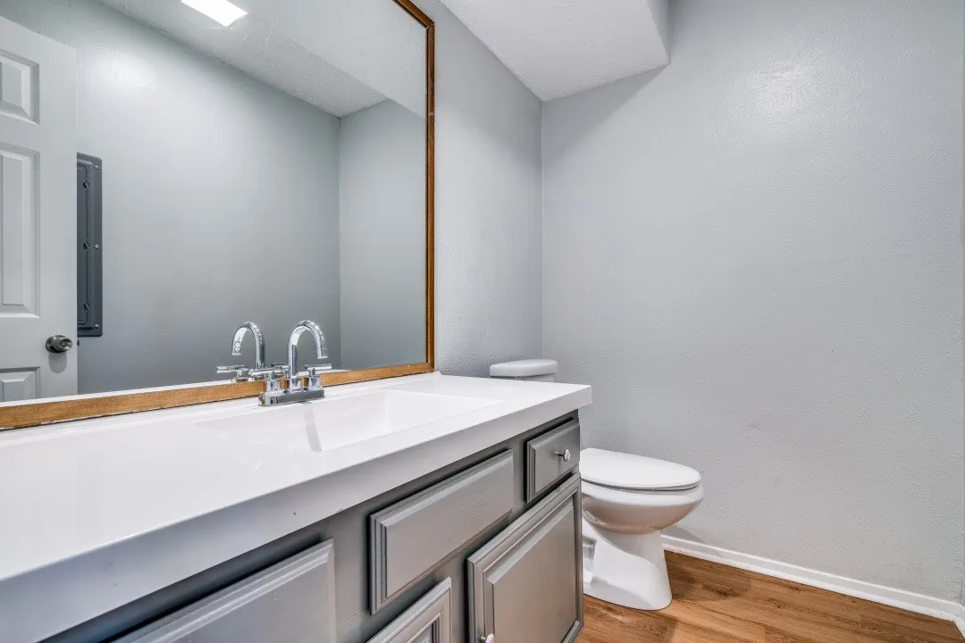 Condominium For Rent in Dallas County , 3635 Garden Brook Drive 10100, Farmers Branch, Texas 75234, 2 Bedroom, 3 Bathroom, Garage spaces, 1,304 Sqft, built in 1983, mls#21316066, Real Estate Agent in Farmers Branch, Homes For Rent in Dallas county, Homes For Rent in Farmers Branch, Realtor in Farmers Branch Texas, Real Estate Brokerage Independent Realty Texas, Luminita Cordes Realtor