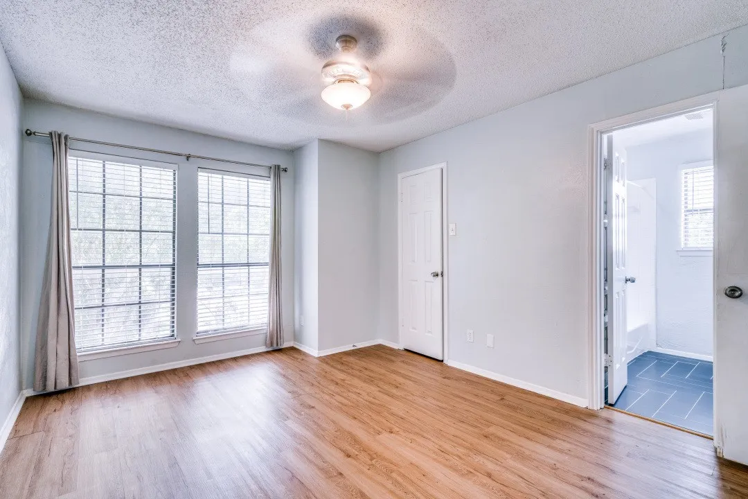 Condominium For Rent in Dallas County , 3635 Garden Brook Drive 10100, Farmers Branch, Texas 75234, 2 Bedroom, 3 Bathroom, Garage spaces, 1,304 Sqft, built in 1983, mls#21316066, Real Estate Agent in Farmers Branch, Homes For Rent in Dallas county, Homes For Rent in Farmers Branch, Realtor in Farmers Branch Texas, Real Estate Brokerage Independent Realty Texas, Luminita Cordes Realtor