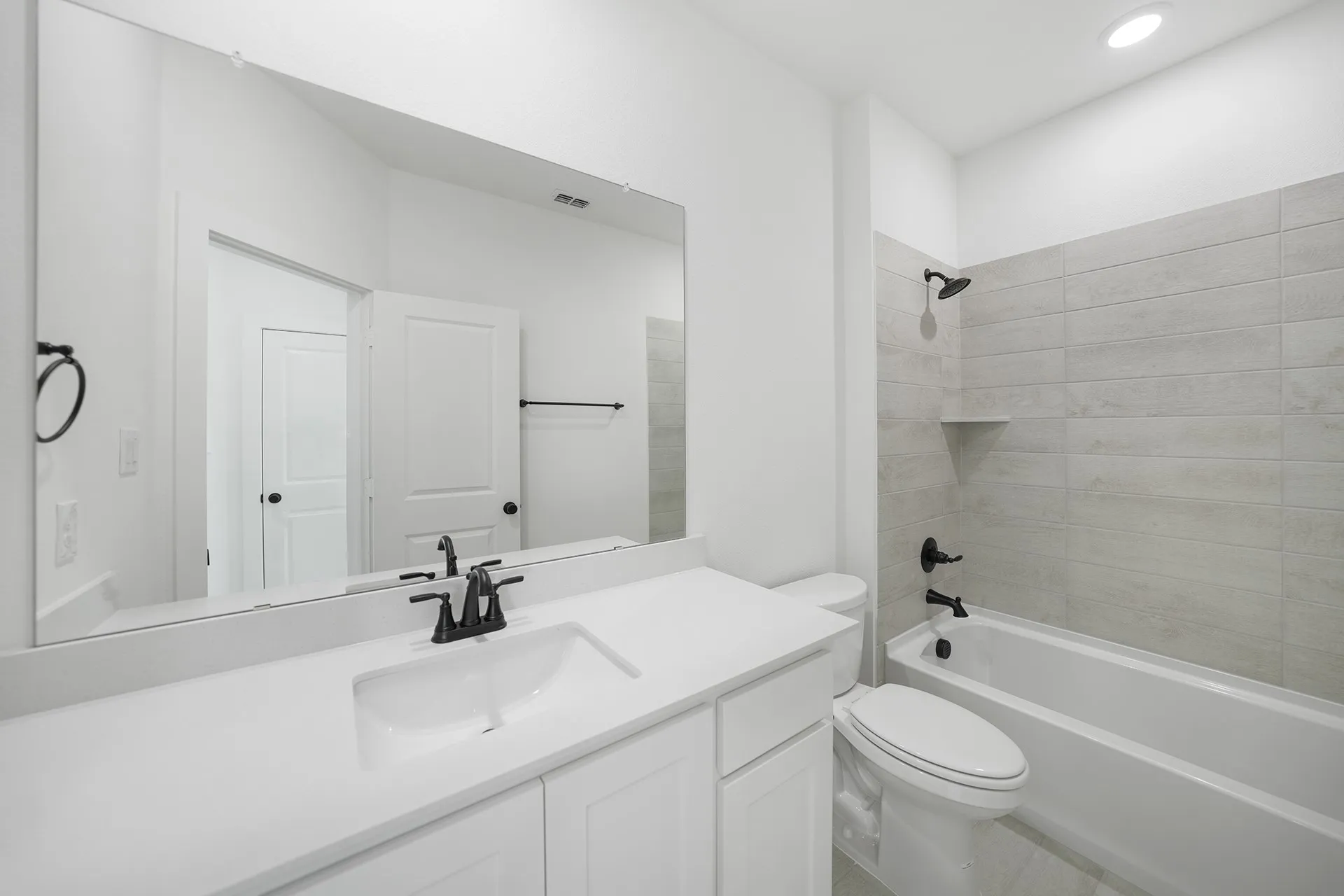 Single Family Residence For Sale in Collin County , 1311 Sapphire Lane, Lucas, Texas 75098, 4 Bedroom, 4 Bathroom, 2 Garage spaces, 3,762 Sqft, built in 2025, mls#21316240, Real Estate Agent in Lucas, Homes For Sale in Collin county, Homes For Sale in Lucas, Realtor in Lucas Texas, Real Estate Brokerage Independent Realty Texas, Luminita Cordes Realtor