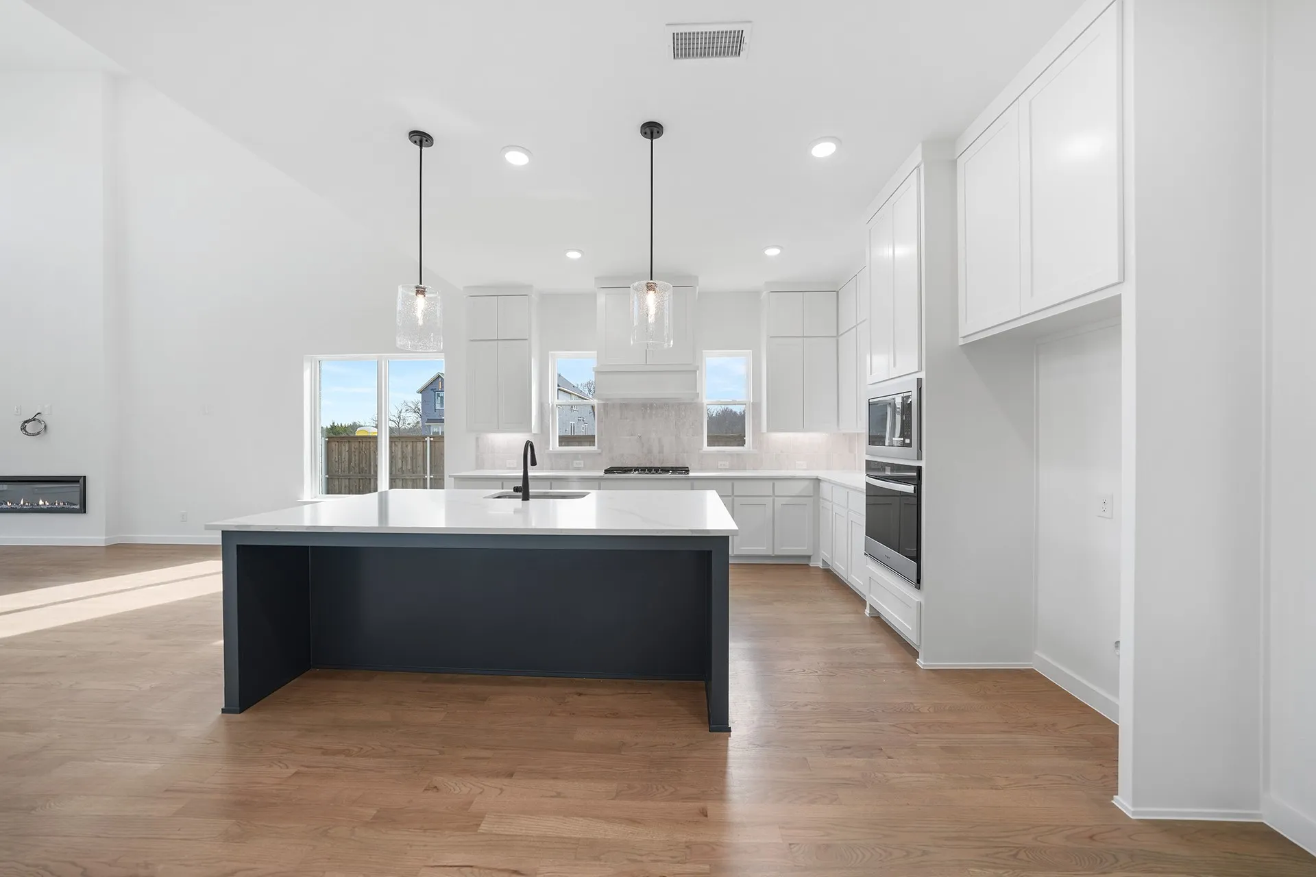 Single Family Residence For Sale in Collin County , 1311 Sapphire Lane, Lucas, Texas 75098, 4 Bedroom, 4 Bathroom, 2 Garage spaces, 3,762 Sqft, built in 2025, mls#21316240, Real Estate Agent in Lucas, Homes For Sale in Collin county, Homes For Sale in Lucas, Realtor in Lucas Texas, Real Estate Brokerage Independent Realty Texas, Luminita Cordes Realtor