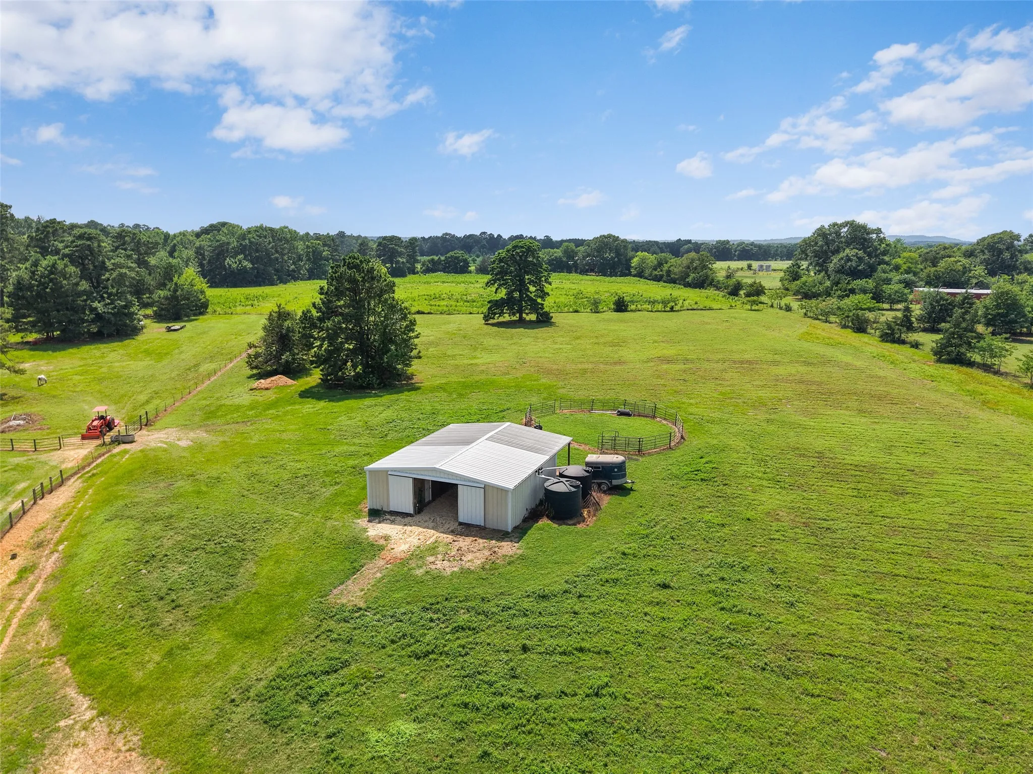 Single Family Residence For Sale in Upshur County , 5884 FM 1650, Gilmer, Texas 75645, 3 Bedroom, 2 Bathroom, Garage spaces, 2,120 Sqft, built in 2004, Price $699,900, mls#21316174, Real Estate Agent in Gilmer, Homes For Sale in Upshur county, Homes For Sale in Gilmer, Realtor in Gilmer Texas, Real Estate Brokerage Independent Realty Texas, Luminita Cordes Realtor