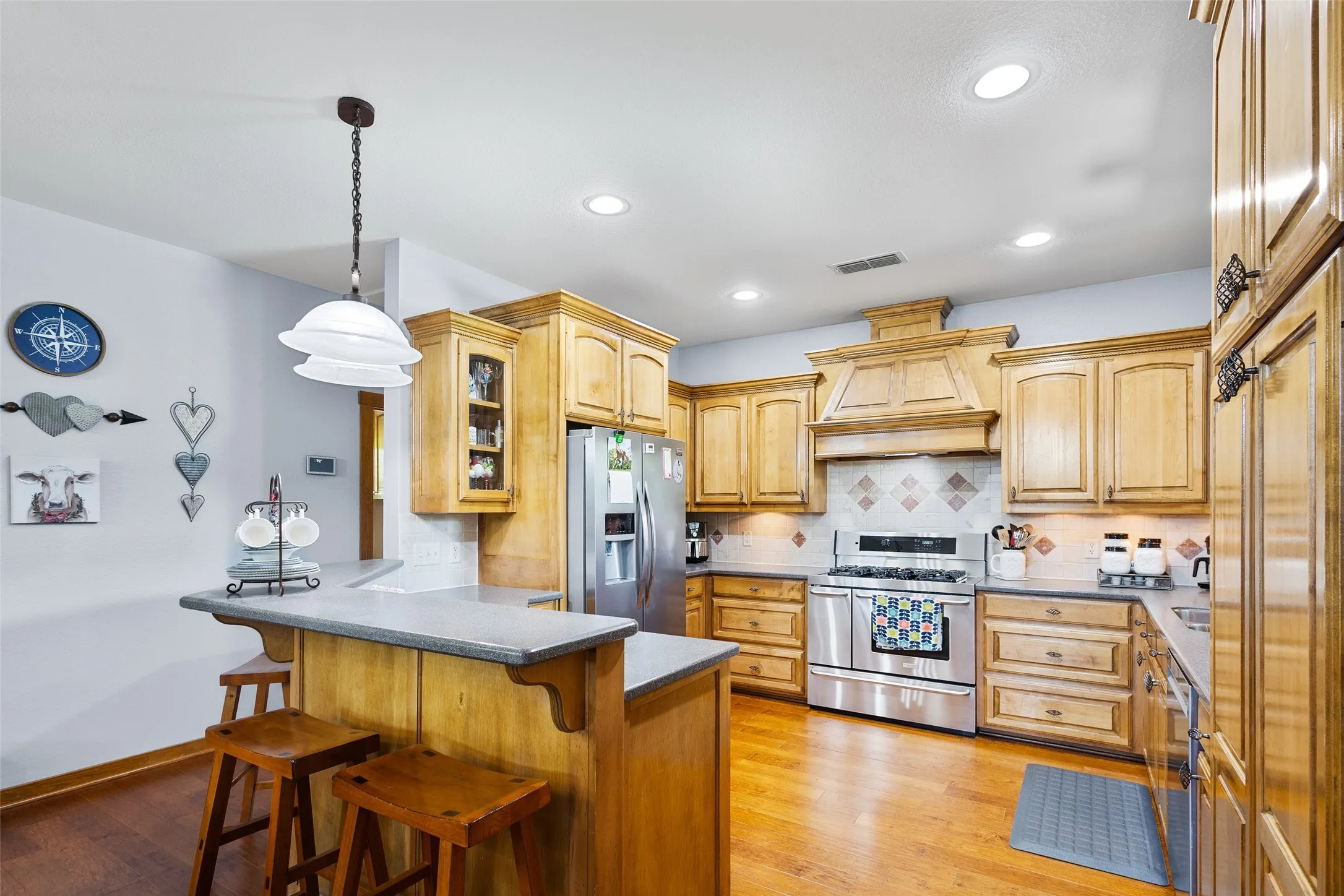Single Family Residence For Sale in Upshur County , 5884 FM 1650, Gilmer, Texas 75645, 3 Bedroom, 2 Bathroom, Garage spaces, 2,120 Sqft, built in 2004, Price $699,900, mls#21316174, Real Estate Agent in Gilmer, Homes For Sale in Upshur county, Homes For Sale in Gilmer, Realtor in Gilmer Texas, Real Estate Brokerage Independent Realty Texas, Luminita Cordes Realtor