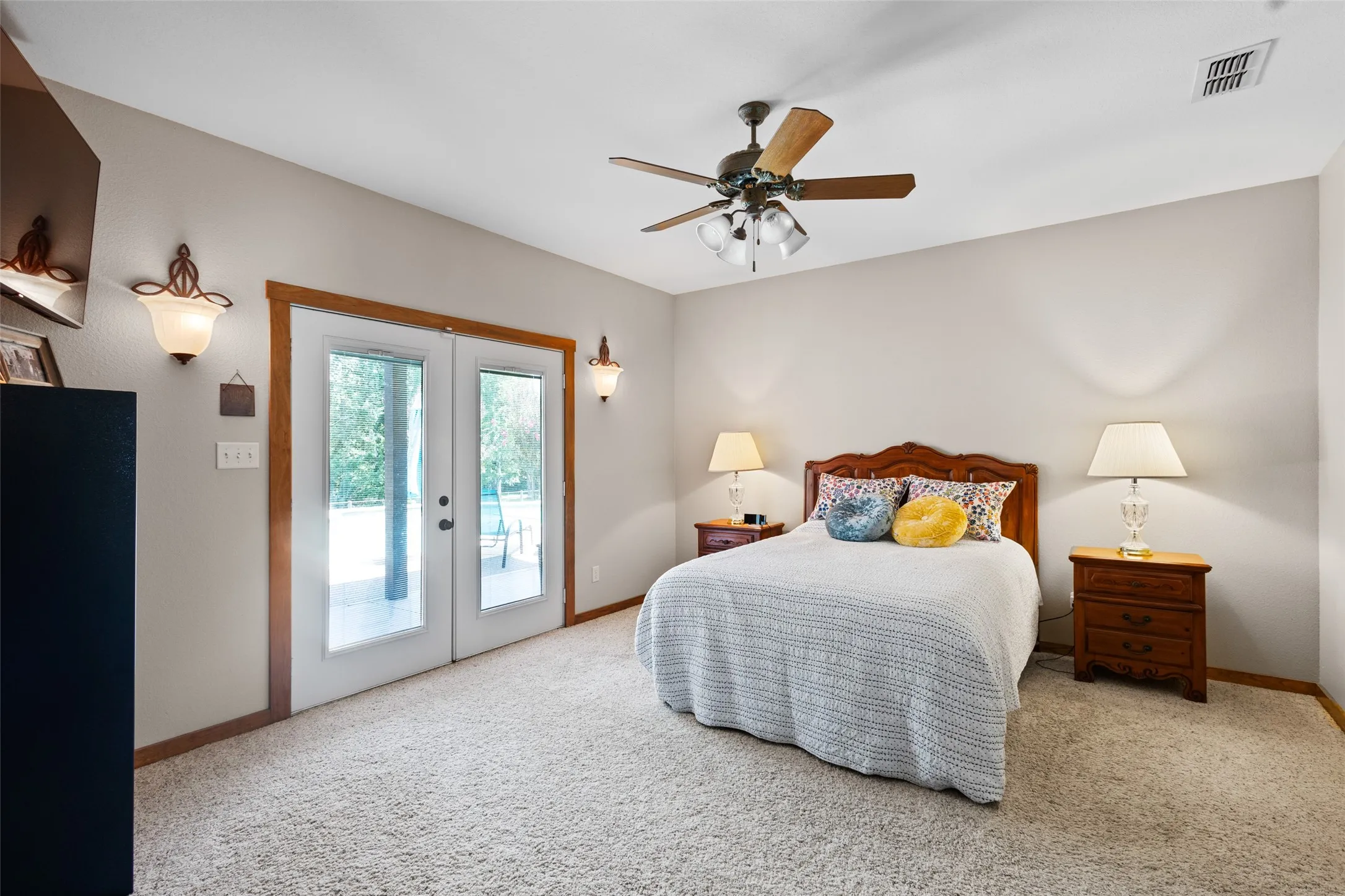 Single Family Residence For Sale in Upshur County , 5884 FM 1650, Gilmer, Texas 75645, 3 Bedroom, 2 Bathroom, Garage spaces, 2,120 Sqft, built in 2004, Price $699,900, mls#21316174, Real Estate Agent in Gilmer, Homes For Sale in Upshur county, Homes For Sale in Gilmer, Realtor in Gilmer Texas, Real Estate Brokerage Independent Realty Texas, Luminita Cordes Realtor
