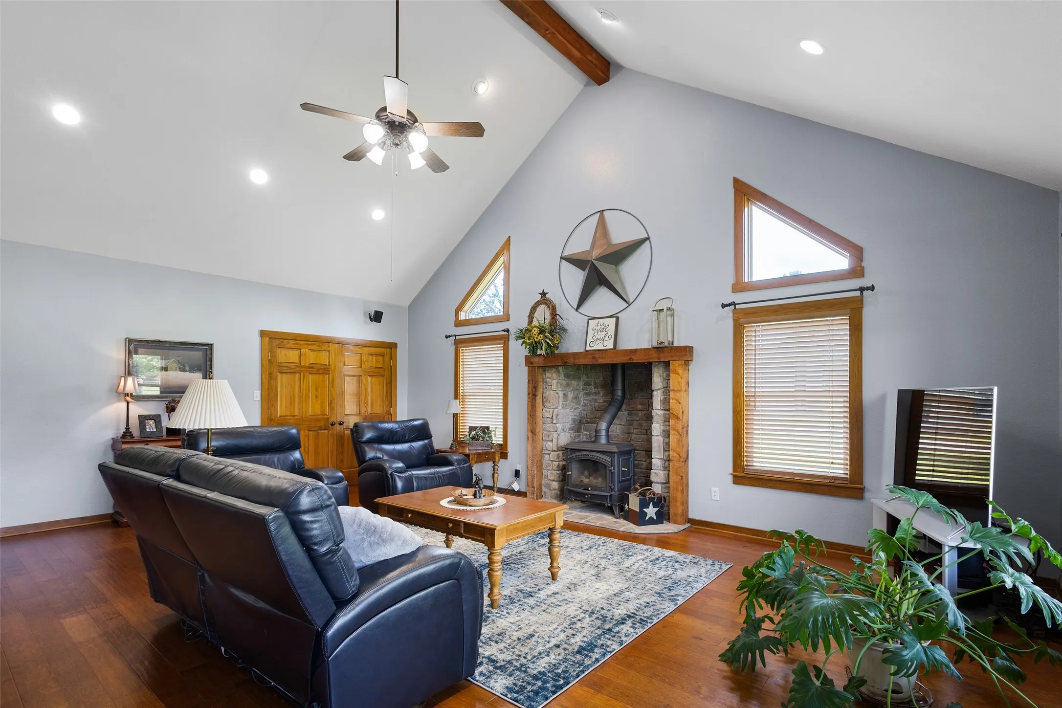 Single Family Residence For Sale in Upshur County , 5884 FM 1650, Gilmer, Texas 75645, 3 Bedroom, 2 Bathroom, Garage spaces, 2,120 Sqft, built in 2004, Price $699,900, mls#21316174, Real Estate Agent in Gilmer, Homes For Sale in Upshur county, Homes For Sale in Gilmer, Realtor in Gilmer Texas, Real Estate Brokerage Independent Realty Texas, Luminita Cordes Realtor