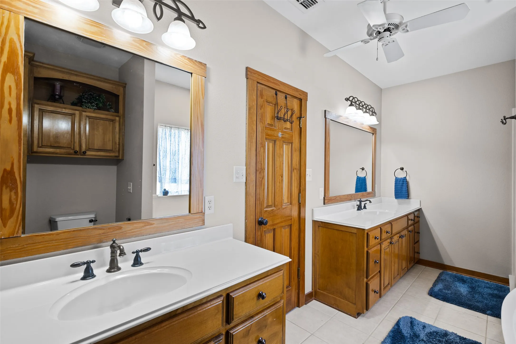 Single Family Residence For Sale in Upshur County , 5884 FM 1650, Gilmer, Texas 75645, 3 Bedroom, 2 Bathroom, Garage spaces, 2,120 Sqft, built in 2004, Price $699,900, mls#21316174, Real Estate Agent in Gilmer, Homes For Sale in Upshur county, Homes For Sale in Gilmer, Realtor in Gilmer Texas, Real Estate Brokerage Independent Realty Texas, Luminita Cordes Realtor