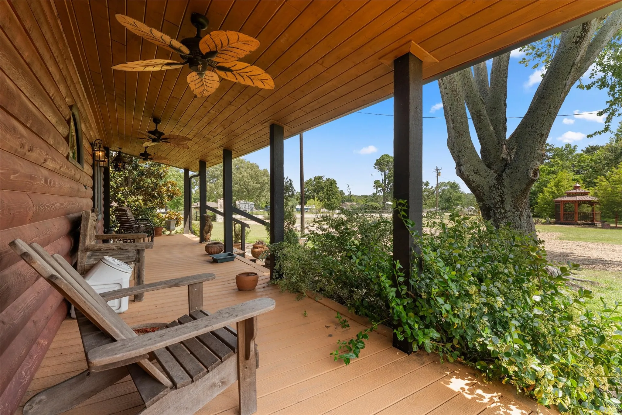 Single Family Residence For Sale in Rains County , 1847 N State Highway 19 Highway, Emory, Texas 75440, 3 Bedrooms, 3 Bathrooms, Garage spaces, 2,800 Sqft, built in 1970, Price $899,000, mls#21303714, Real Estate Agent in Emory, Homes For Sale in Rains county, Homes For Sale in Emory, Realtor in Emory Texas, Real Estate Brokerage Independent Realty Texas, Luminita Cordes Realtor
