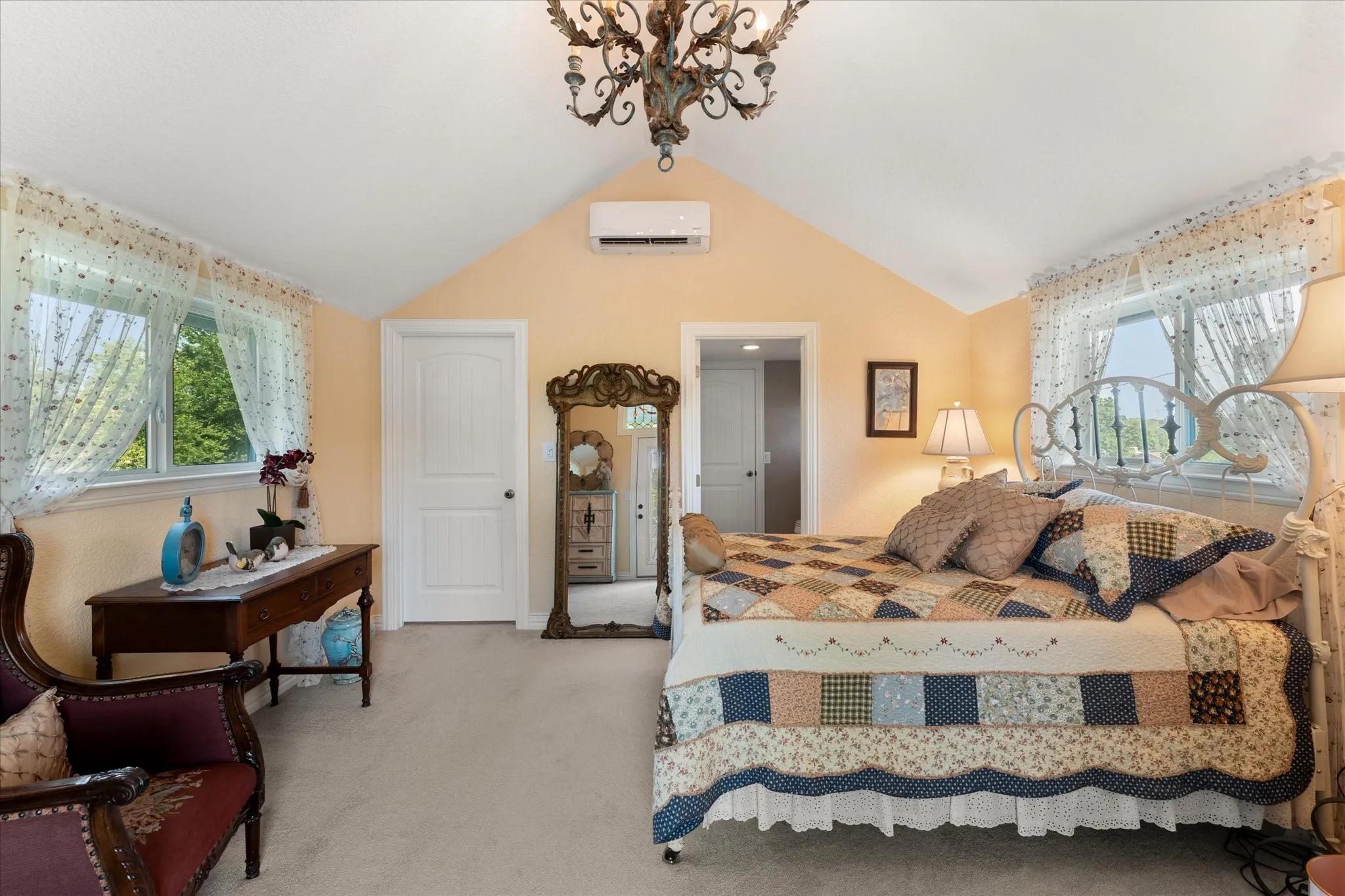 Single Family Residence For Sale in Rains County , 1847 N State Highway 19 Highway, Emory, Texas 75440, 3 Bedrooms, 3 Bathrooms, Garage spaces, 2,800 Sqft, built in 1970, Price $899,000, mls#21303714, Real Estate Agent in Emory, Homes For Sale in Rains county, Homes For Sale in Emory, Realtor in Emory Texas, Real Estate Brokerage Independent Realty Texas, Luminita Cordes Realtor