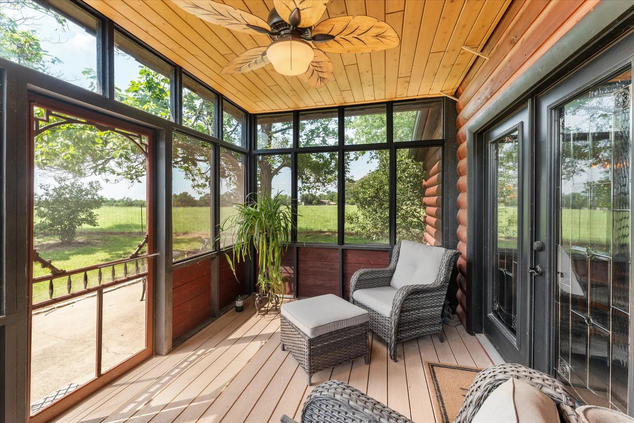 Single Family Residence For Sale in Rains County , 1847 N State Highway 19 Highway, Emory, Texas 75440, 3 Bedrooms, 3 Bathrooms, Garage spaces, 2,800 Sqft, built in 1970, Price $899,000, mls#21303714, Real Estate Agent in Emory, Homes For Sale in Rains county, Homes For Sale in Emory, Realtor in Emory Texas, Real Estate Brokerage Independent Realty Texas, Luminita Cordes Realtor