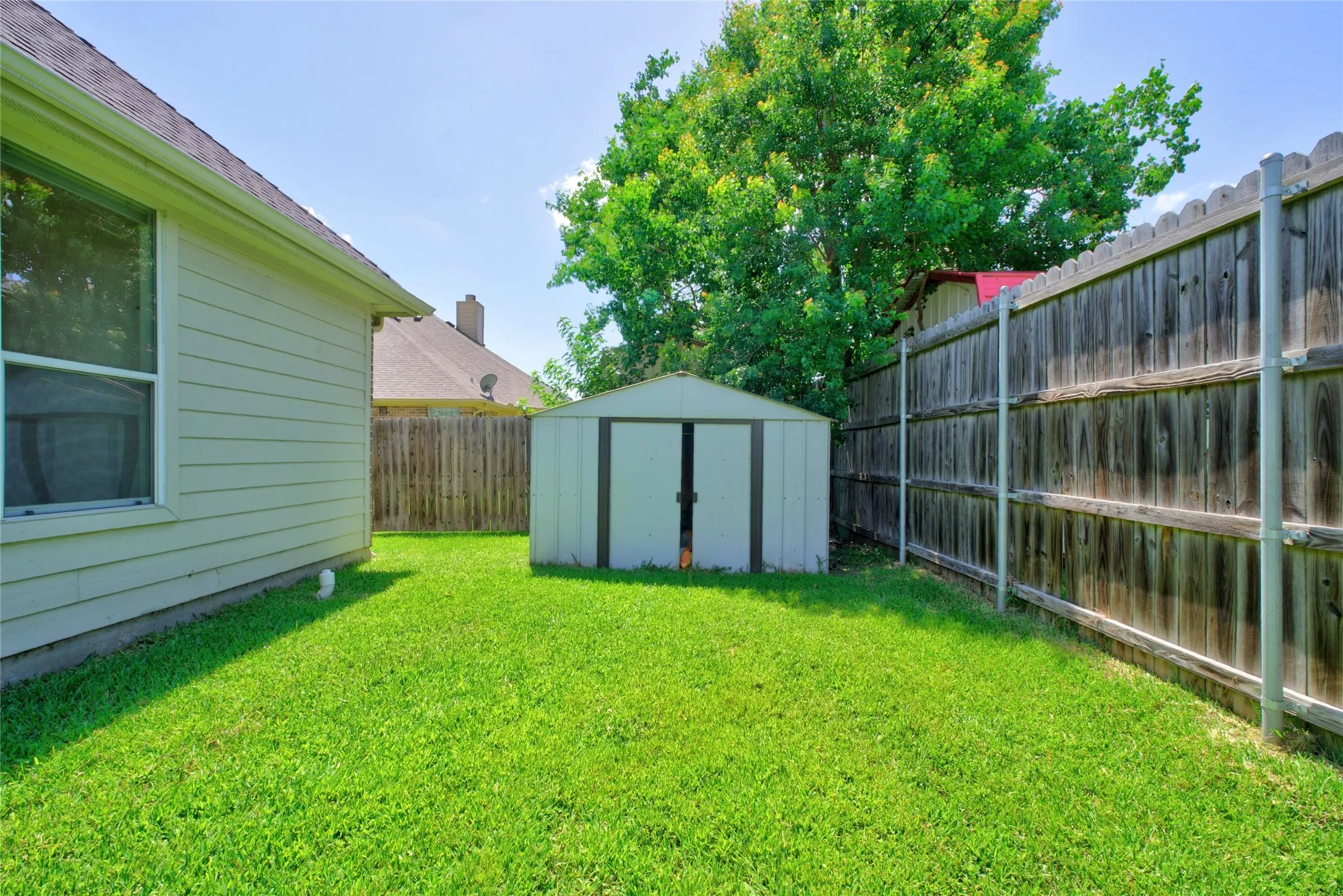 Single Family Residence For Sale in Hopkins County , 517 Austin Acre, Sulphur Springs, Texas 75482, 4 Bedroom, 3 Bathroom, 2 Garage spaces, 2,188 Sqft, built in 2007, mls#21316275, Real Estate Agent in Sulphur Springs, Homes For Sale in Hopkins county, Homes For Sale in Sulphur Springs, Realtor in Sulphur Springs Texas, Real Estate Brokerage Independent Realty Texas, Luminita Cordes Realtor