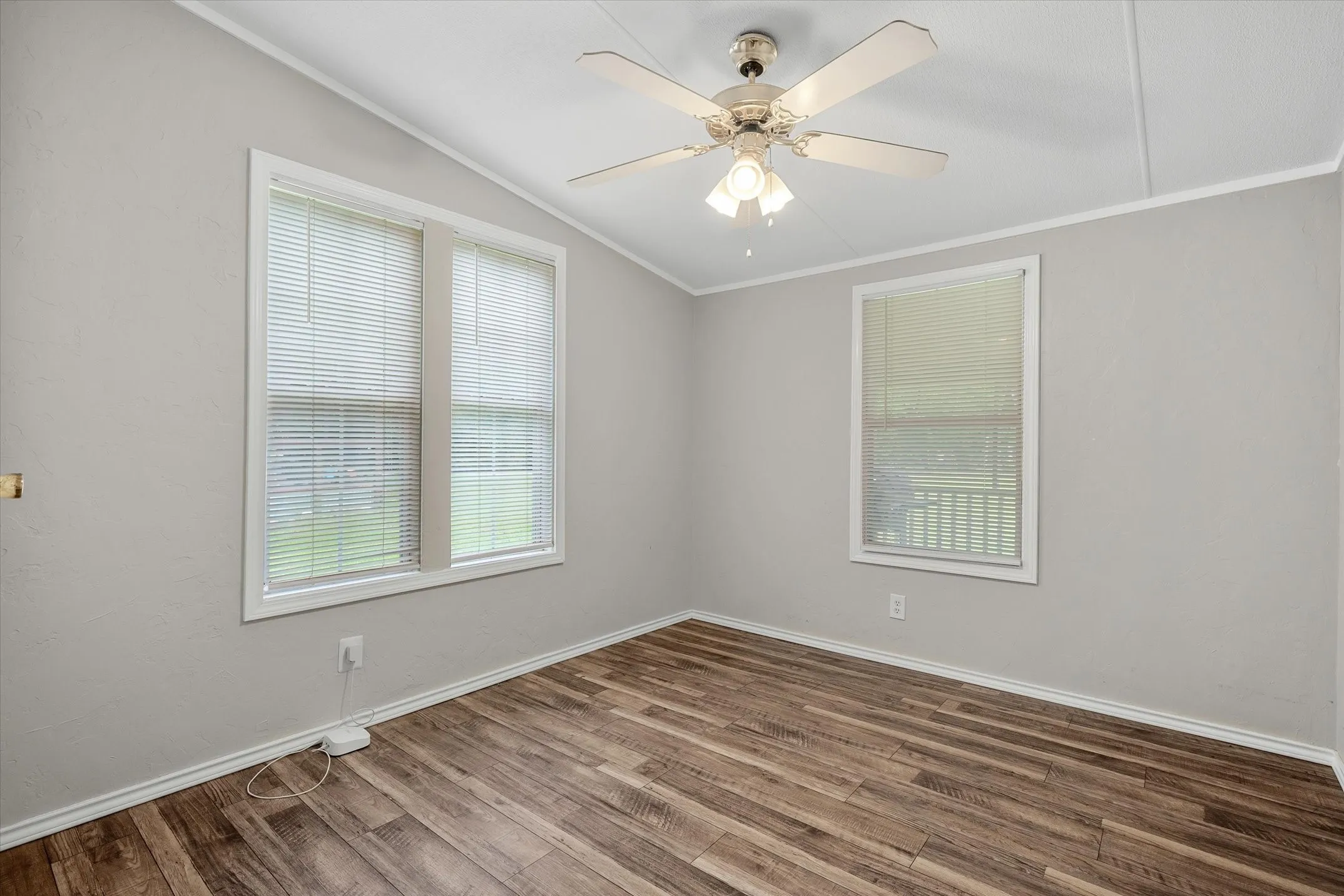 Manufactured Home For Sale in Hunt County , 9556 County Road 2400, Quinlan, Texas 75474, 3 Bedroom, 2 Bathroom, Garage spaces, 2,912 Sqft, built in 1999, Price $439,000, mls#21315744, Real Estate Agent in Quinlan, Homes For Sale in Hunt county, Homes For Sale in Quinlan, Realtor in Quinlan Texas, Real Estate Brokerage Independent Realty Texas, Luminita Cordes Realtor