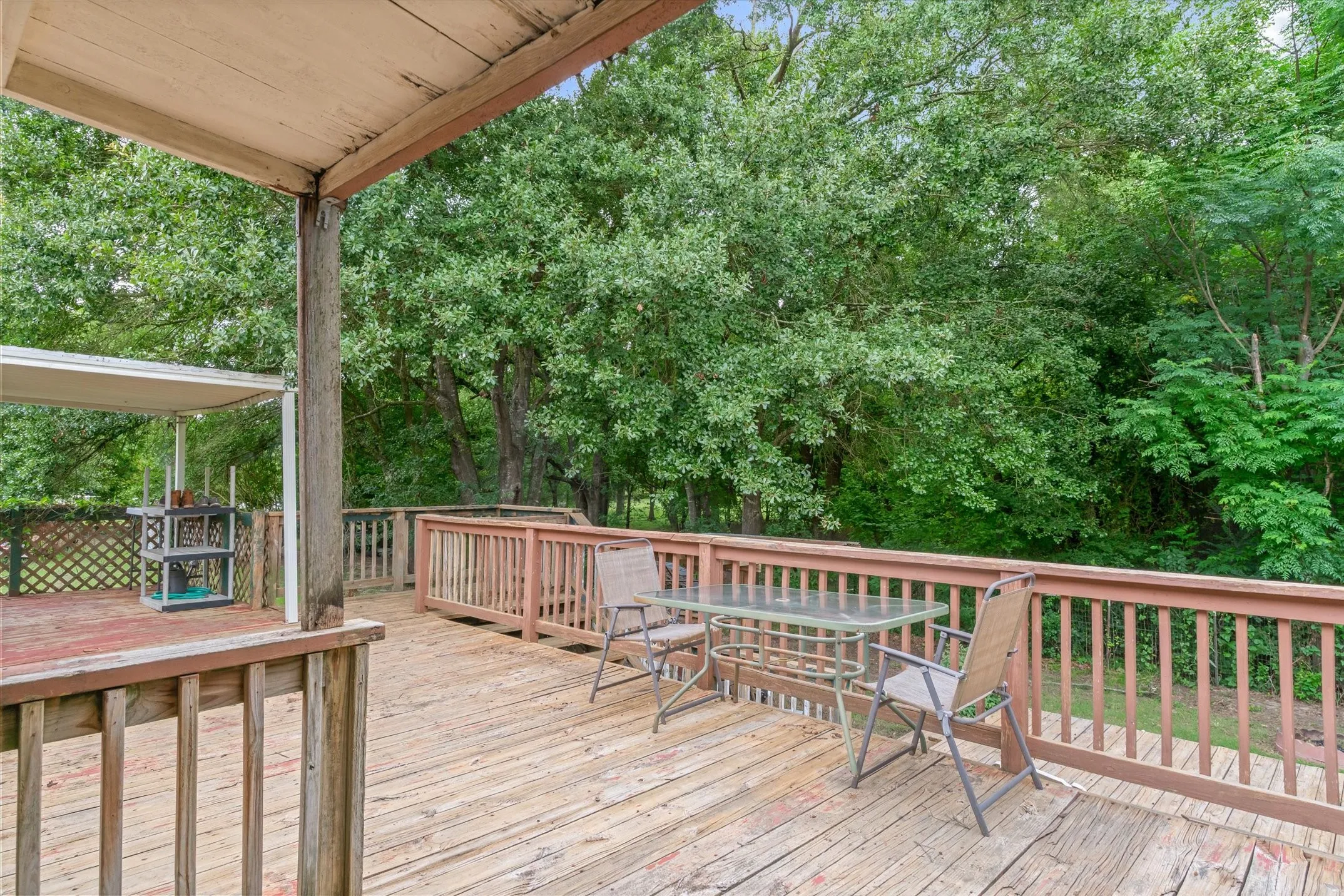 Manufactured Home For Sale in Hunt County , 9556 County Road 2400, Quinlan, Texas 75474, 3 Bedroom, 2 Bathroom, Garage spaces, 2,912 Sqft, built in 1999, Price $439,000, mls#21315744, Real Estate Agent in Quinlan, Homes For Sale in Hunt county, Homes For Sale in Quinlan, Realtor in Quinlan Texas, Real Estate Brokerage Independent Realty Texas, Luminita Cordes Realtor
