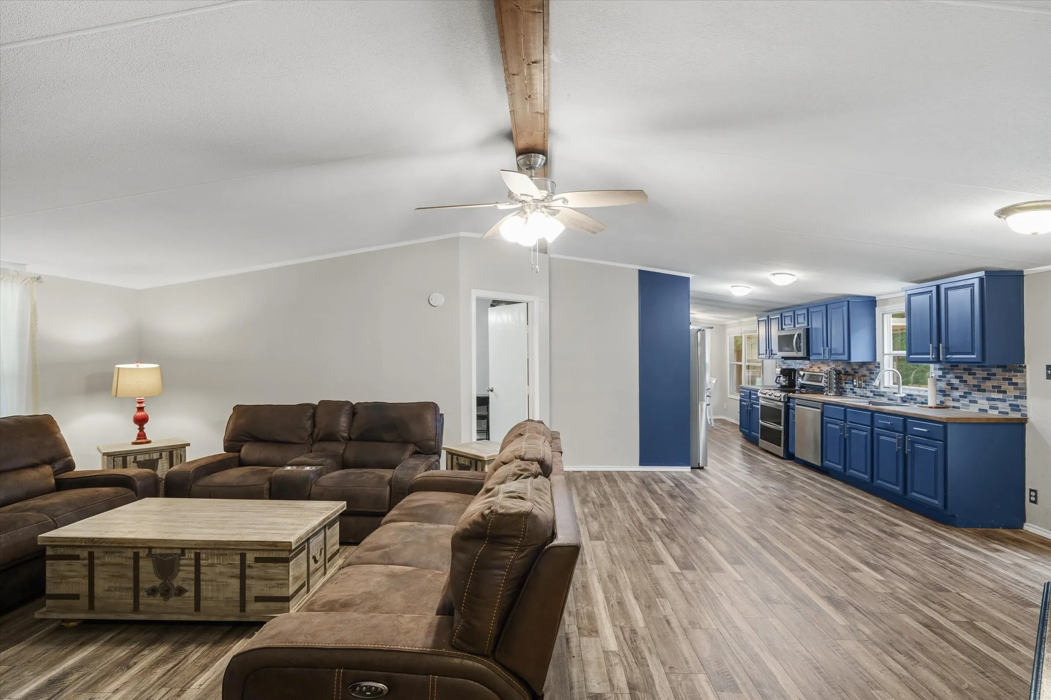 Manufactured Home For Sale in Hunt County , 9556 County Road 2400, Quinlan, Texas 75474, 3 Bedroom, 2 Bathroom, Garage spaces, 2,912 Sqft, built in 1999, Price $439,000, mls#21315744, Real Estate Agent in Quinlan, Homes For Sale in Hunt county, Homes For Sale in Quinlan, Realtor in Quinlan Texas, Real Estate Brokerage Independent Realty Texas, Luminita Cordes Realtor
