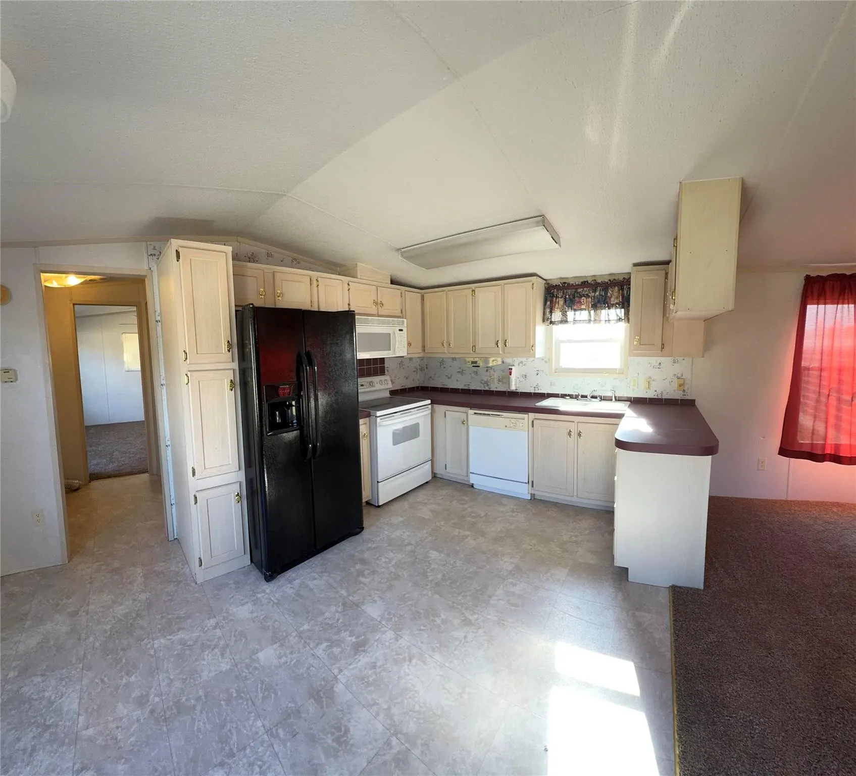 Mobile Home For Sale in Wood County , 745 County Road 1895, Yantis, Texas 75497, 1 Bedroom, 1 Bathroom, 2 Garage spaces, 640 Sqft, built in 2002, mls#21316271, Real Estate Agent in Yantis, Homes For Sale in Wood county, Homes For Sale in Yantis, Realtor in Yantis Texas, Real Estate Brokerage Independent Realty Texas, Luminita Cordes Realtor