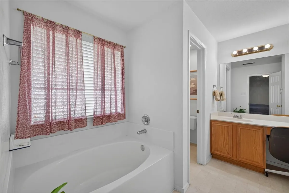 Single Family Residence For Sale in Dallas County , 3402 Sewell Drive, Sachse, Texas 75048, 3 Bedroom, 3 Bathroom, 2 Garage spaces, 2,307 Sqft, built in 2001, mls#21316287, Real Estate Agent in Sachse, Homes For Sale in Dallas county, Homes For Sale in Sachse, Realtor in Sachse Texas, Real Estate Brokerage Independent Realty Texas, Luminita Cordes Realtor