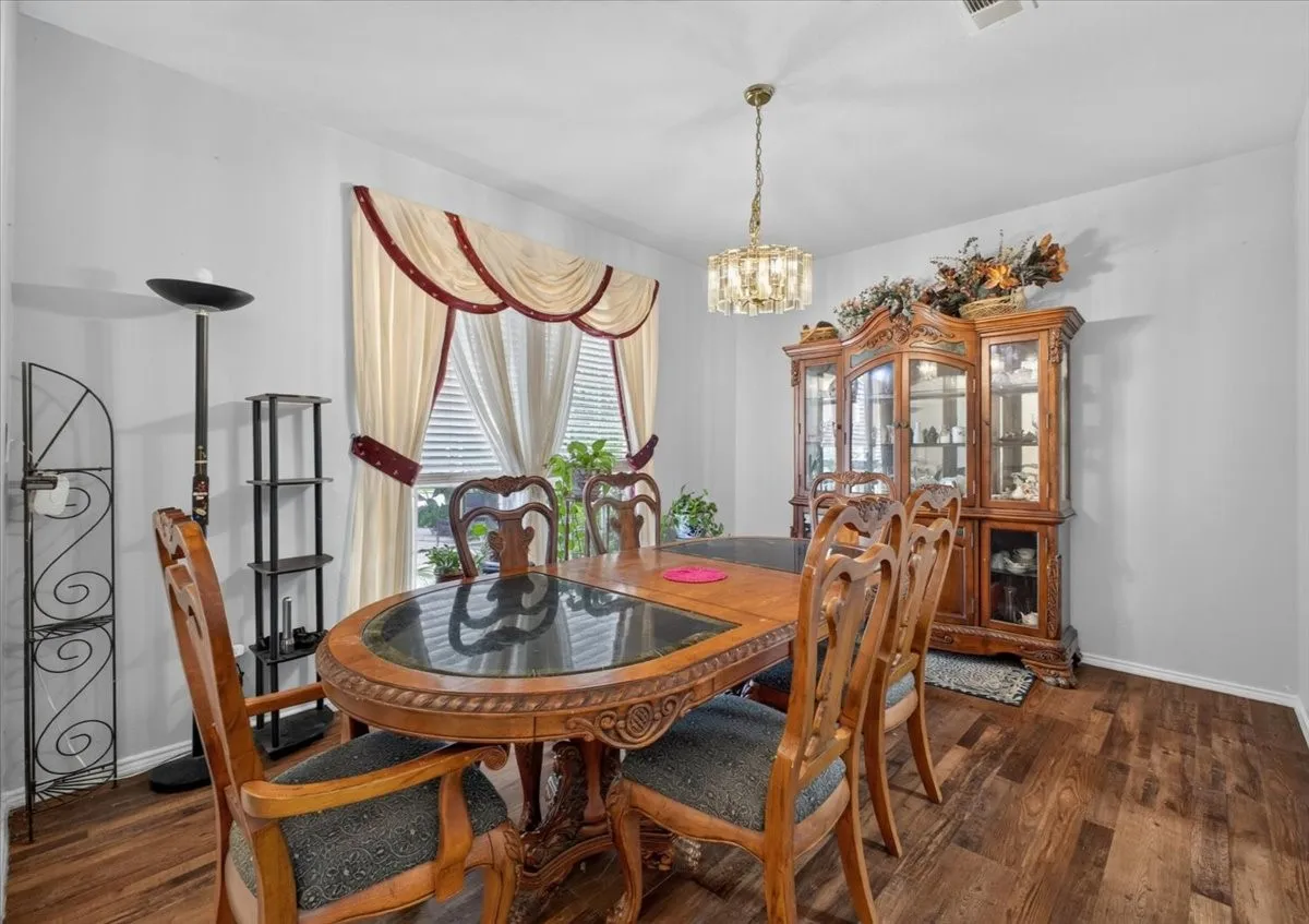 Single Family Residence For Sale in Dallas County , 3402 Sewell Drive, Sachse, Texas 75048, 3 Bedroom, 3 Bathroom, 2 Garage spaces, 2,307 Sqft, built in 2001, mls#21316287, Real Estate Agent in Sachse, Homes For Sale in Dallas county, Homes For Sale in Sachse, Realtor in Sachse Texas, Real Estate Brokerage Independent Realty Texas, Luminita Cordes Realtor