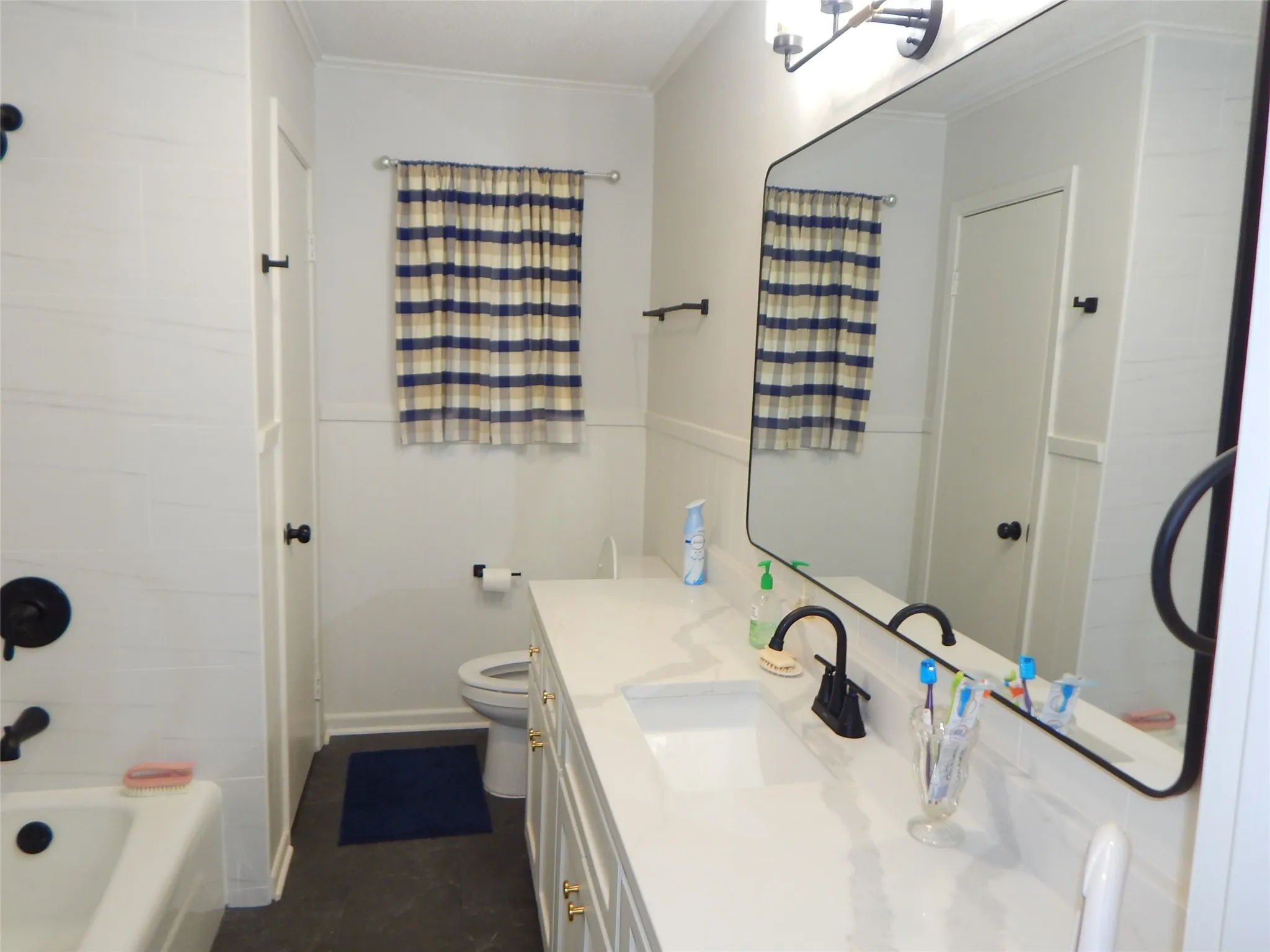 Single Family Residence For Sale in Smith County , 517 RONNETTE Drive, Tyler, Texas 75703, 3 Bedroom, 2 Bathroom, 2 Garage spaces, 1,619 Sqft, built in 1972, mls#21316299, Real Estate Agent in Tyler, Homes For Sale in Smith county, Homes For Sale in Tyler, Realtor in Tyler Texas, Real Estate Brokerage Independent Realty Texas, Luminita Cordes Realtor