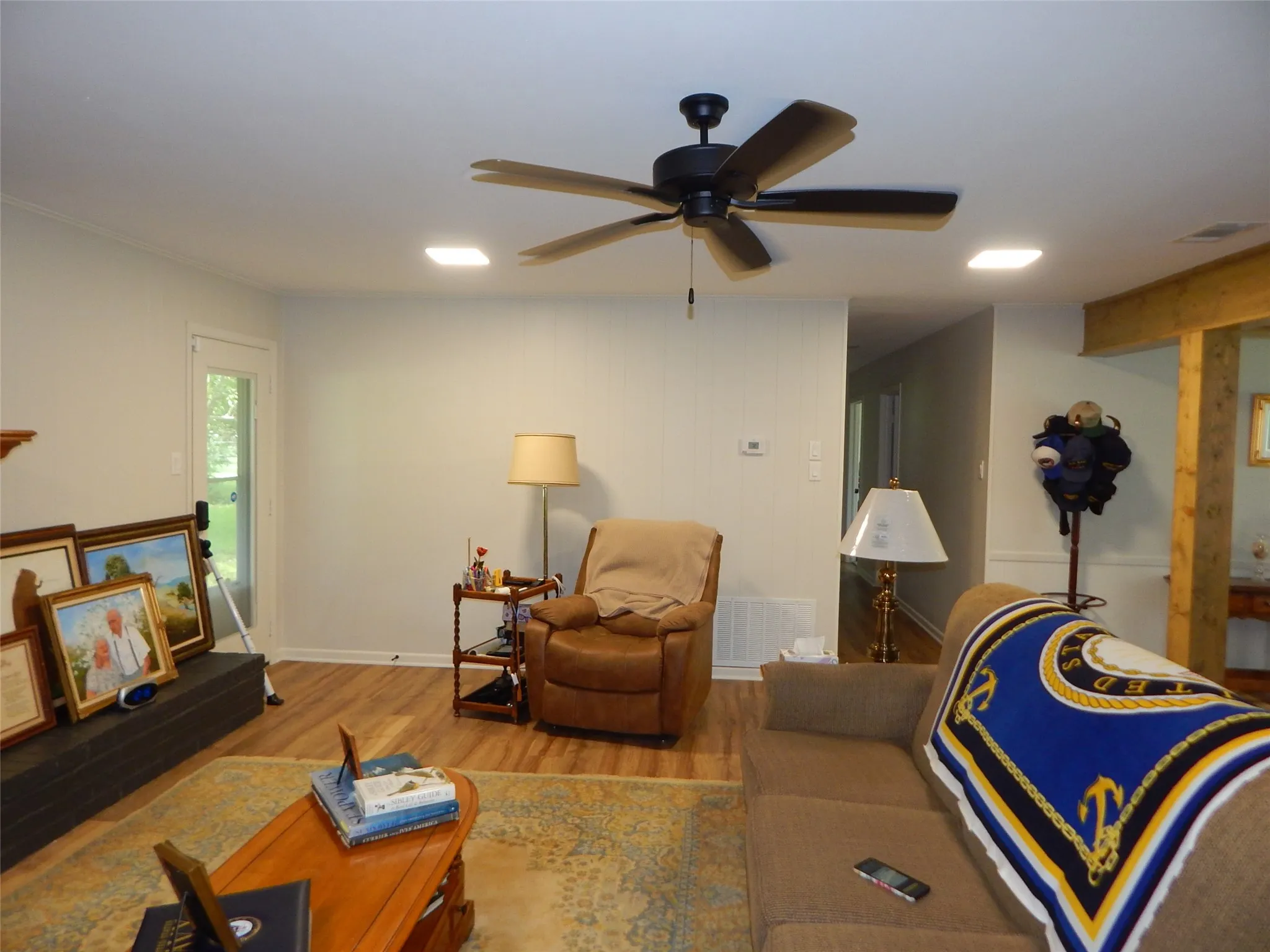 Single Family Residence For Sale in Smith County , 517 RONNETTE Drive, Tyler, Texas 75703, 3 Bedroom, 2 Bathroom, 2 Garage spaces, 1,619 Sqft, built in 1972, mls#21316299, Real Estate Agent in Tyler, Homes For Sale in Smith county, Homes For Sale in Tyler, Realtor in Tyler Texas, Real Estate Brokerage Independent Realty Texas, Luminita Cordes Realtor
