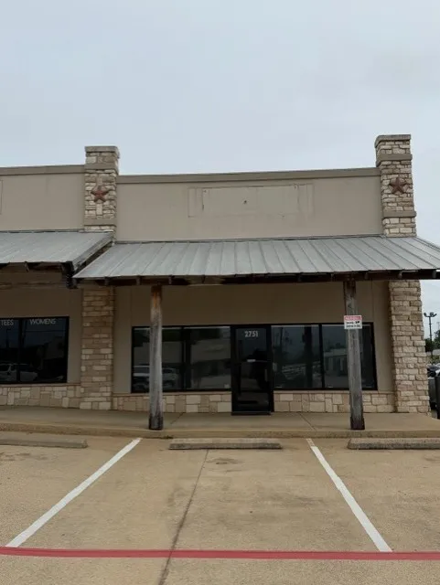 Retail For Rent in Lamar County , 2751 E Price Street, Paris, Texas 75460, 0, 0, Garage spaces, 0 Sqft, built in 2008, mls#21316306, Real Estate Agent in Paris, Homes For Rent in Lamar county, Homes For Rent in Paris, Realtor in Paris Texas, Real Estate Brokerage Independent Realty Texas, Luminita Cordes Realtor