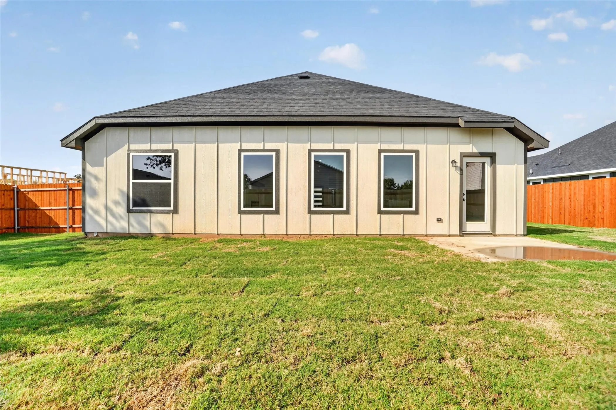 Single Family Residence For Sale in Hood County , 452 Peace Lily Way, Tolar, Texas 76476, 4 Bedroom, 2 Bathroom, 2 Garage spaces, 1,776 Sqft, built in 2026, mls#21314163, Real Estate Agent in Tolar, Homes For Sale in Hood county, Homes For Sale in Tolar, Realtor in Tolar Texas, Real Estate Brokerage Independent Realty Texas, Luminita Cordes Realtor