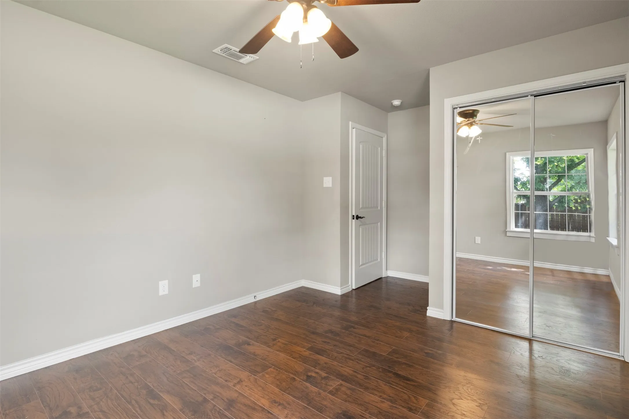 Single Family Residence For Sale in Grayson County , 1516 E Peyton, Sherman, Texas 75090, 3 Bedrooms, 1 Bathroom, 2 Garage spaces, 1,398 Sqft, built in 1955, Price $215,000, mls#21313049, Real Estate Agent in Sherman, Homes For Sale in Grayson county, Homes For Sale in Sherman, Realtor in Sherman Texas, Real Estate Brokerage Independent Realty Texas, Luminita Cordes Realtor
