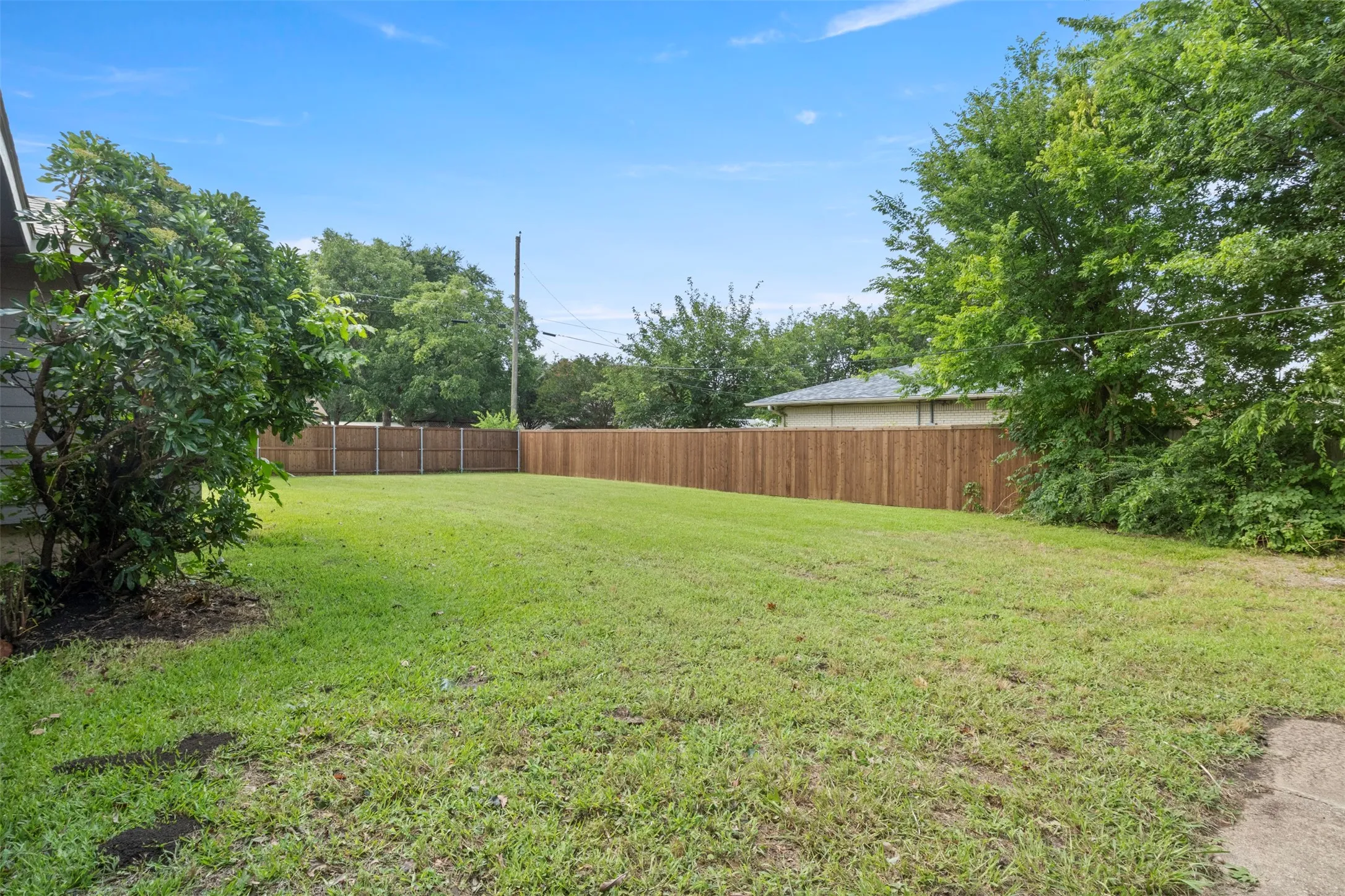 Single Family Residence For Sale in Grayson County , 1516 E Peyton, Sherman, Texas 75090, 3 Bedrooms, 1 Bathroom, 2 Garage spaces, 1,398 Sqft, built in 1955, Price $215,000, mls#21313049, Real Estate Agent in Sherman, Homes For Sale in Grayson county, Homes For Sale in Sherman, Realtor in Sherman Texas, Real Estate Brokerage Independent Realty Texas, Luminita Cordes Realtor