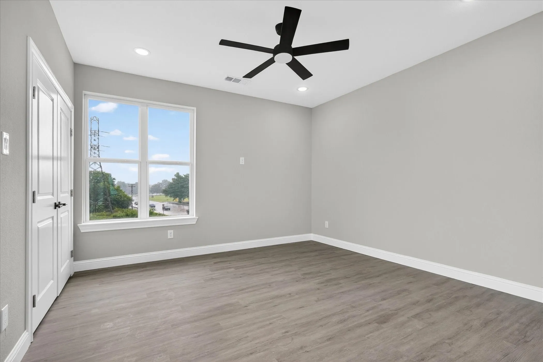 Townhouse For Sale in Dallas County , 806 Premier, Grand Prairie, Texas 75051, 4 Bedroom, 4 Bathroom, 2 Garage spaces, 2,474 Sqft, built in 2026, mls#21316310, Real Estate Agent in Grand Prairie, Homes For Sale in Dallas county, Homes For Sale in Grand Prairie, Realtor in Grand Prairie Texas, Real Estate Brokerage Independent Realty Texas, Luminita Cordes Realtor